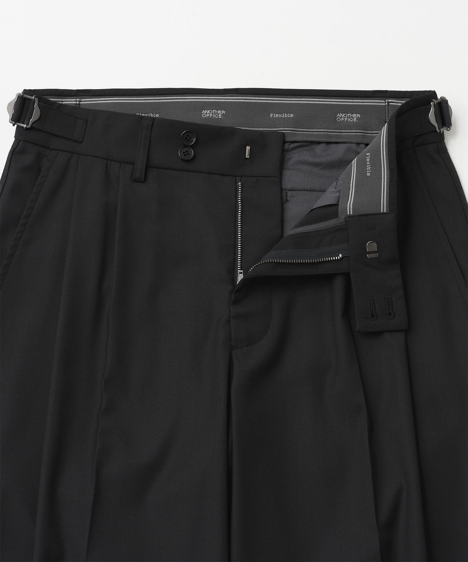 Santiago Slacks Flexible 32L(BLACK)