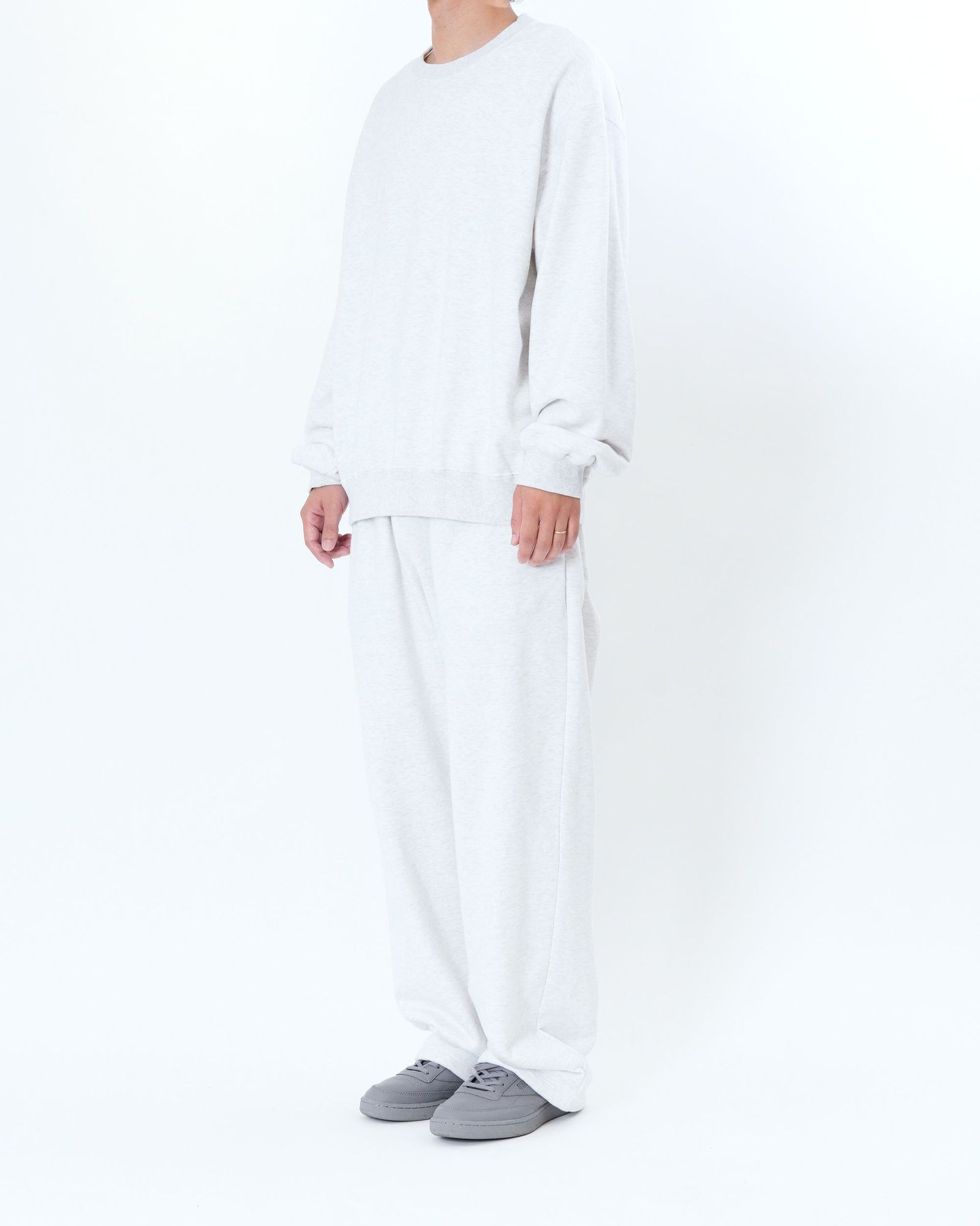 UNIVERSAL PRODUCTS(ユニバーサルプロダクツ) Jumberca Crew Neck Sweat