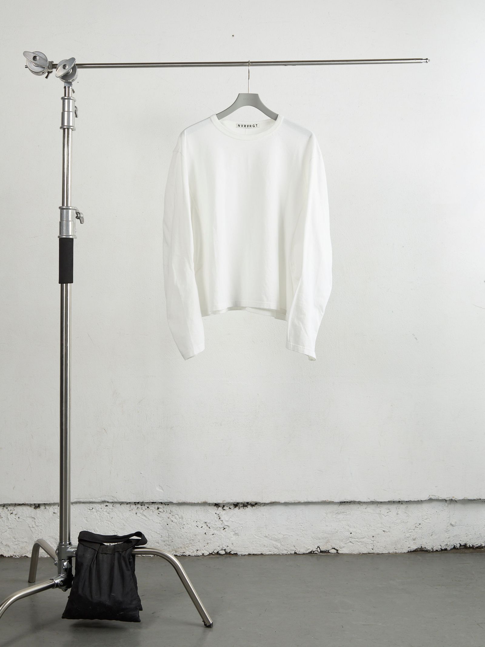 LONG SLEEVE T SHIRT（WHITE）