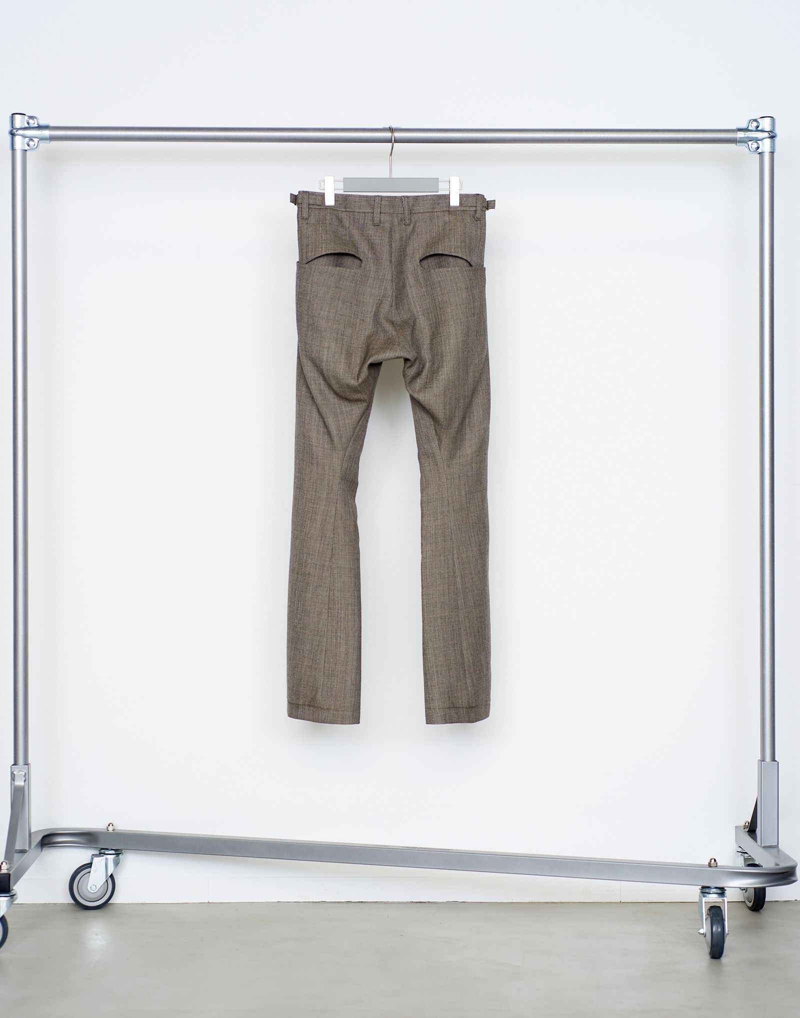 3D TWISTED TAILORED PANTS（TAUPE MELANGE）