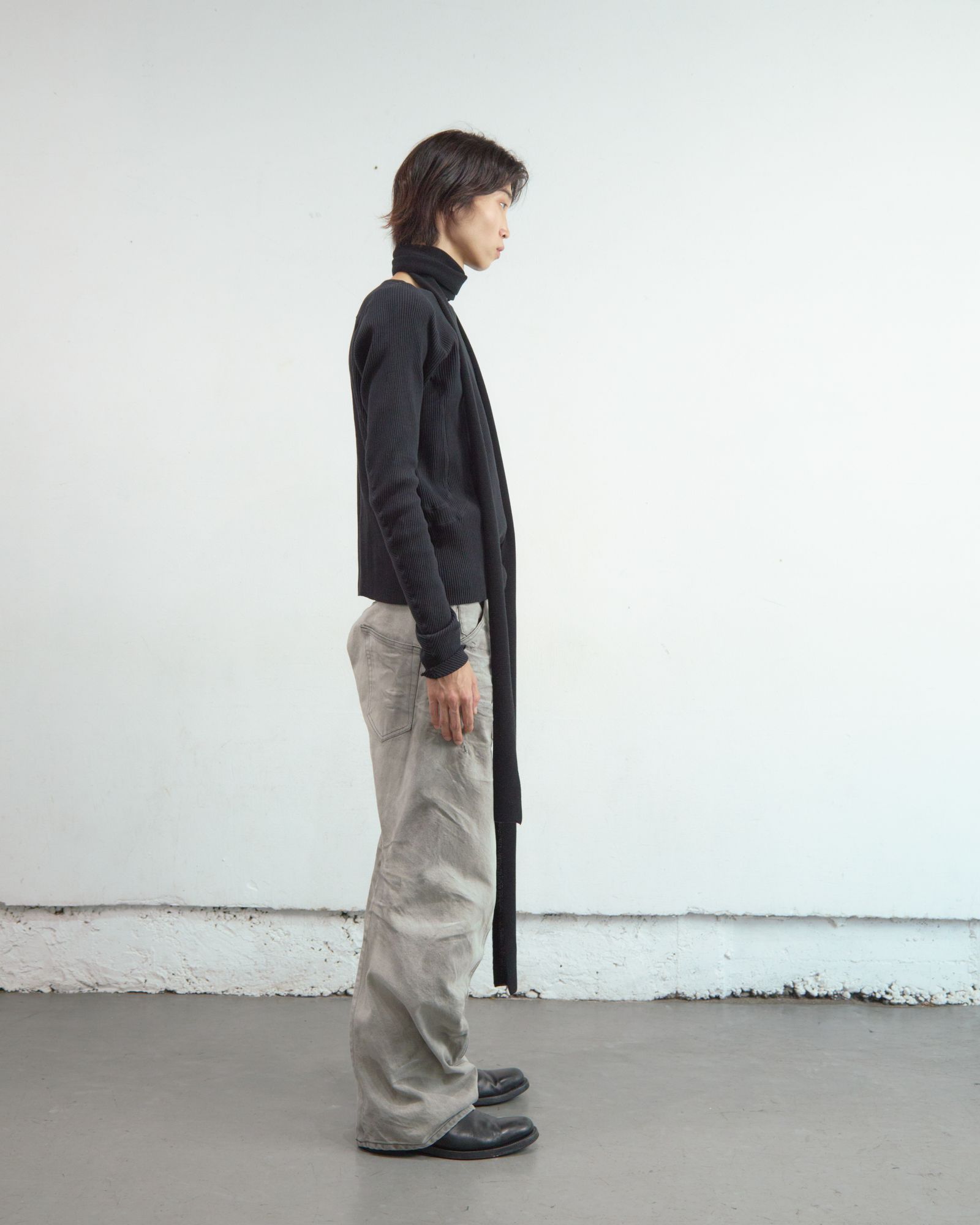 PANELLED RIBBED LONG SLEEVE T-SHIRT（BLACK）