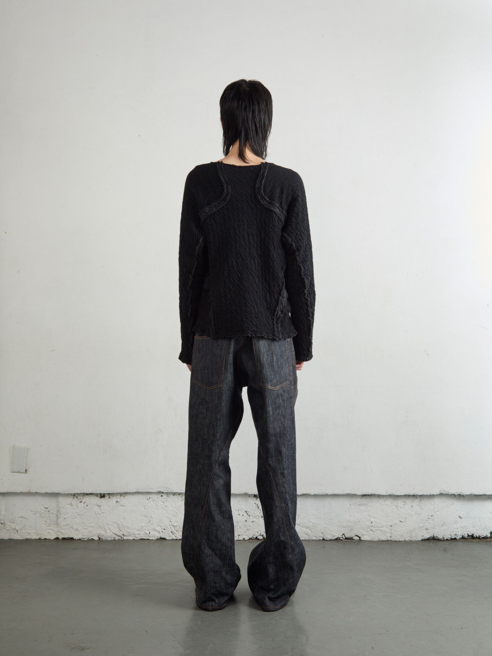 DOUBLE LAYERED LONG SLEEVE T SHIRT（BLACK）