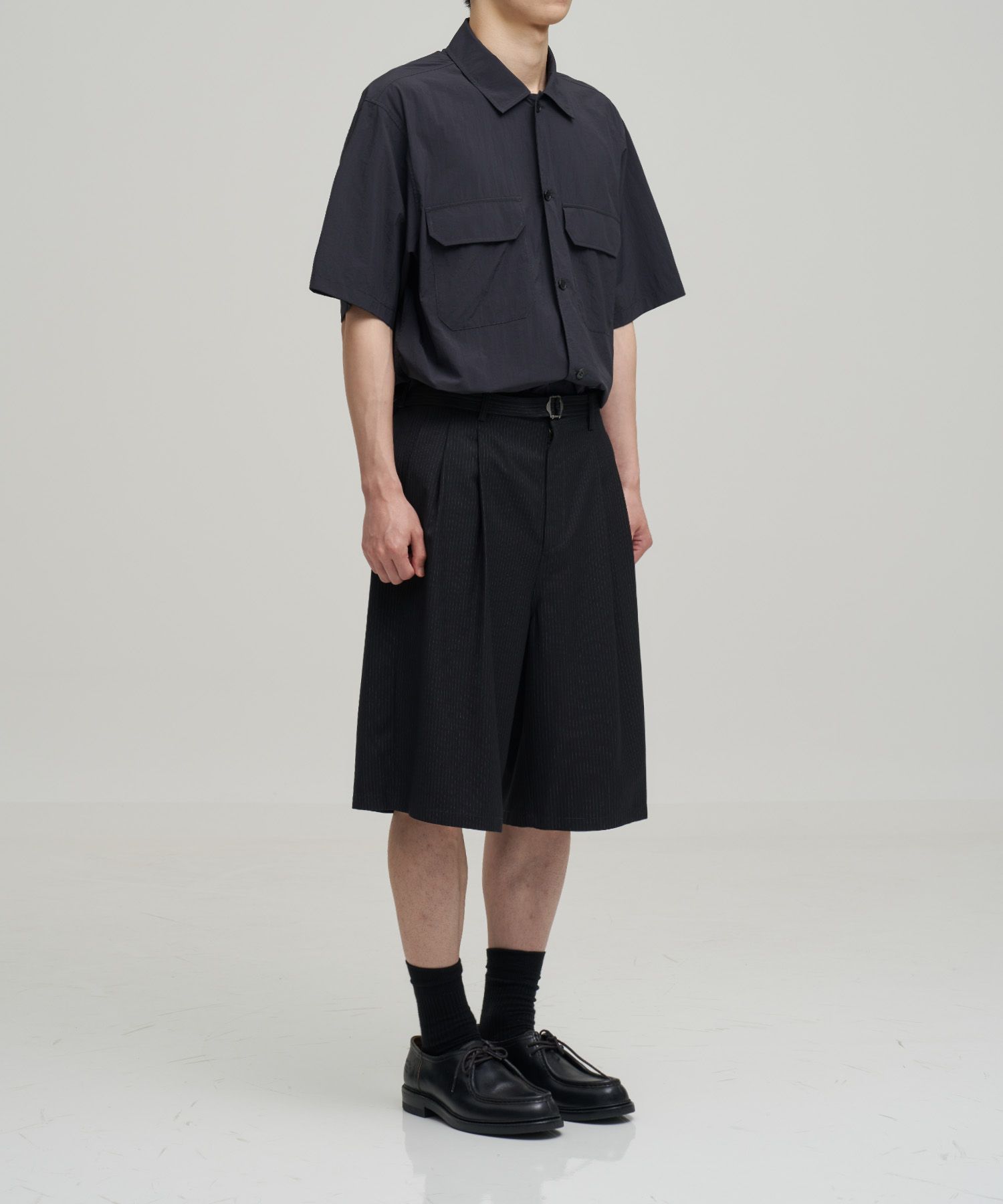 Hemingway Stripe Bermuda Pants（BLACK）