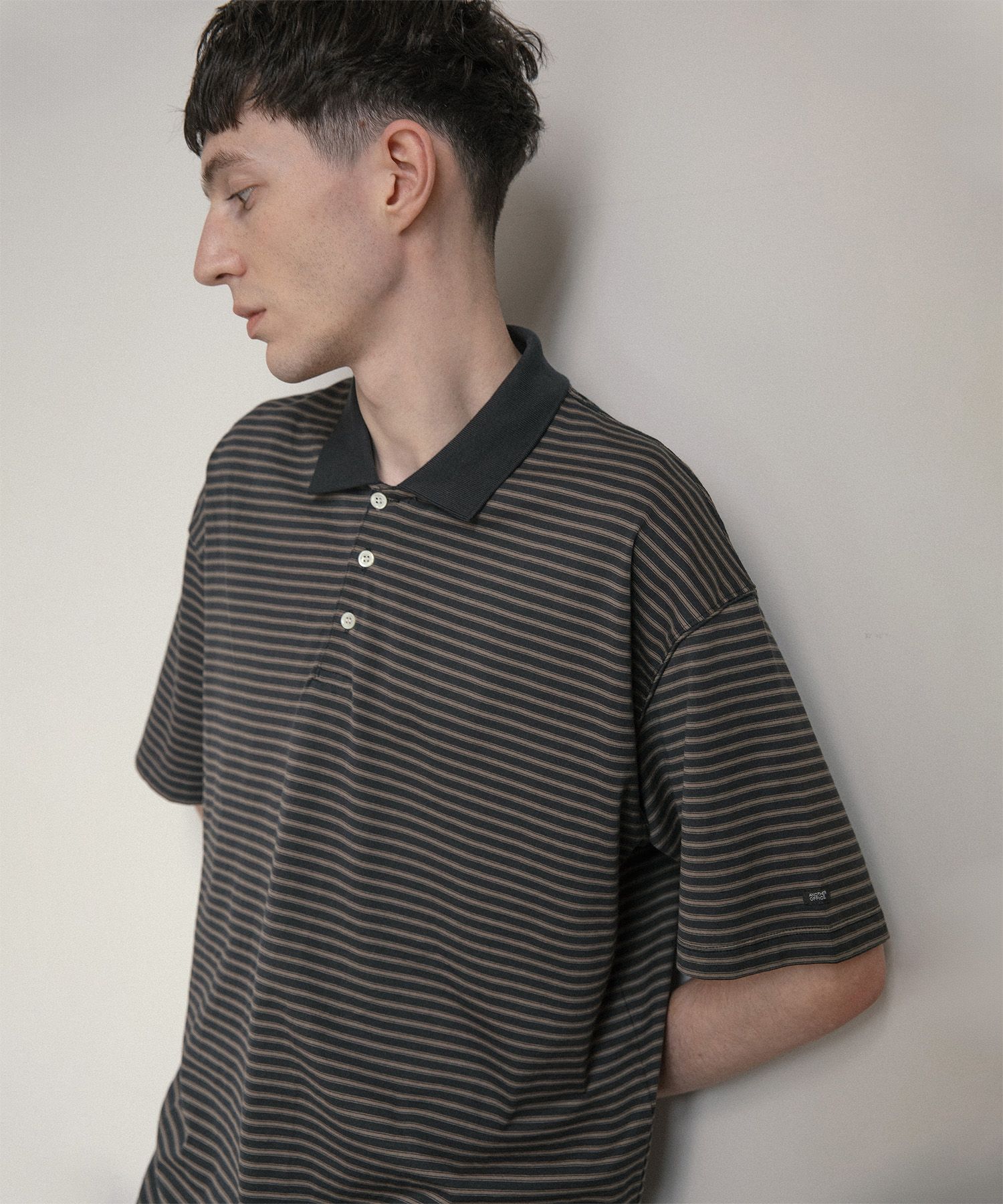 Brief Stripe Short Sleeve TEE（CHARCOAL）