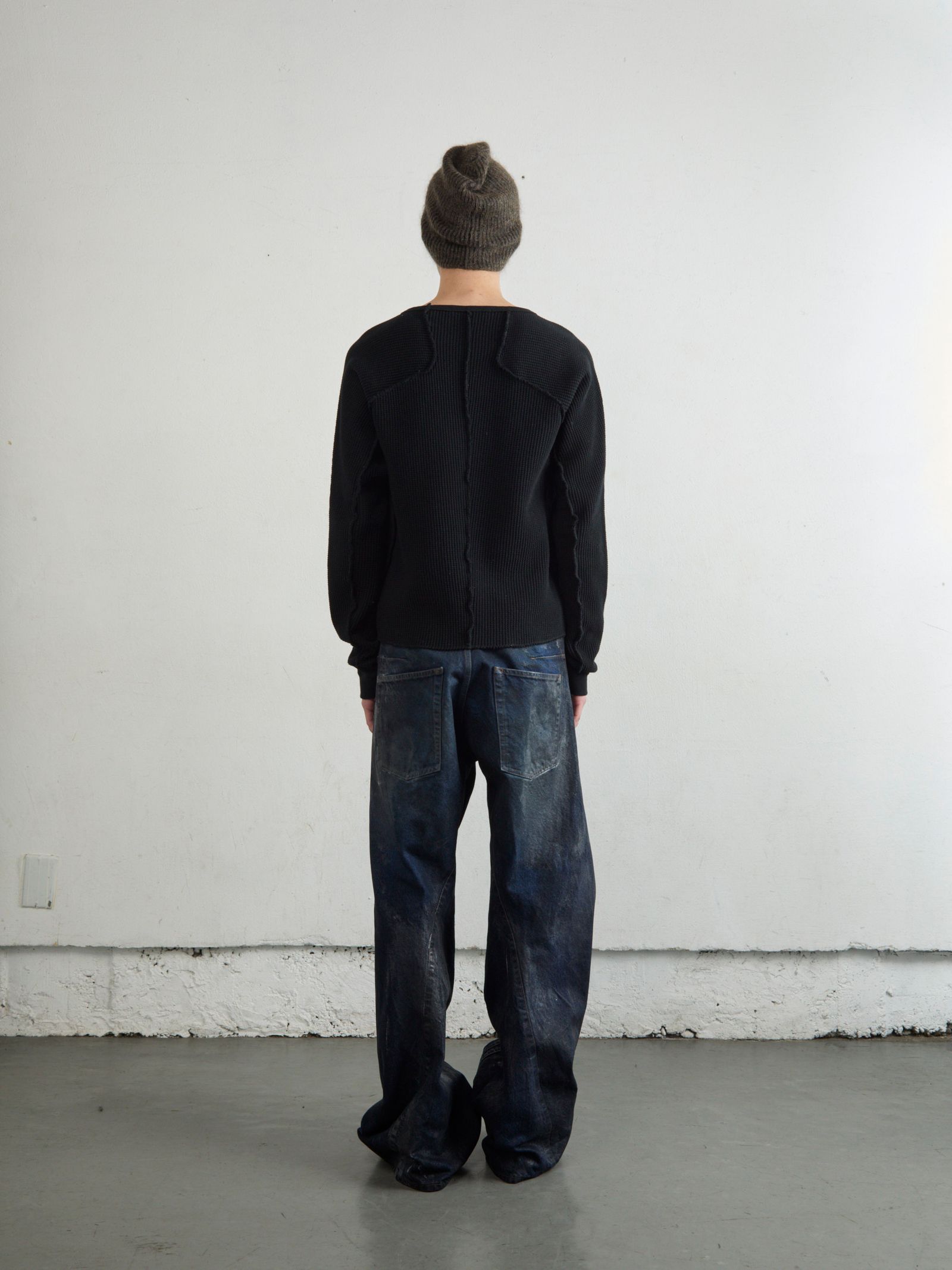 WAFFLE THERMAL LONG SLEEVE T‑SHIRT（BLACK）