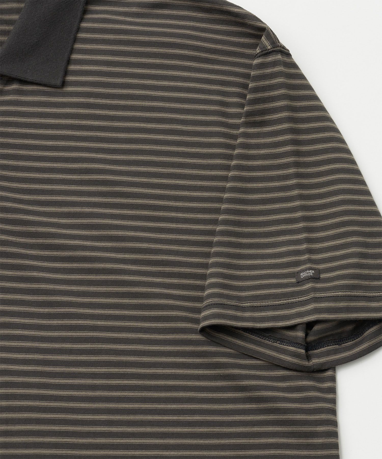 Brief Stripe Short Sleeve TEE（CHARCOAL）