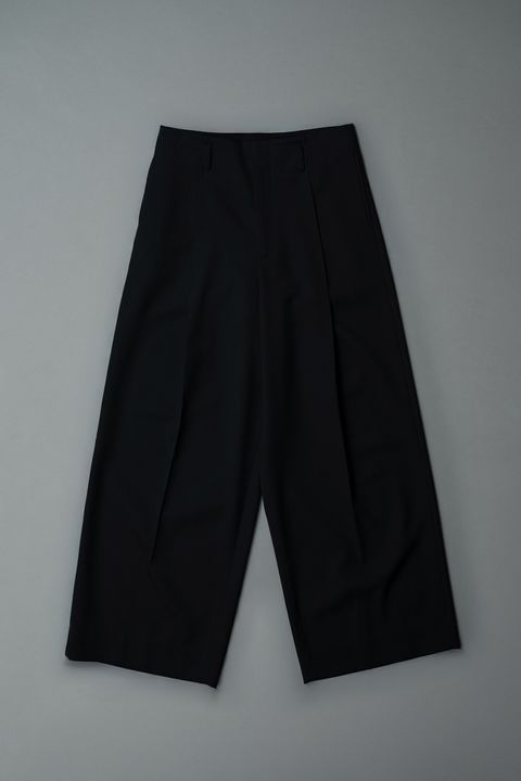 TUCK WIDE TROUSERS（BLACK）