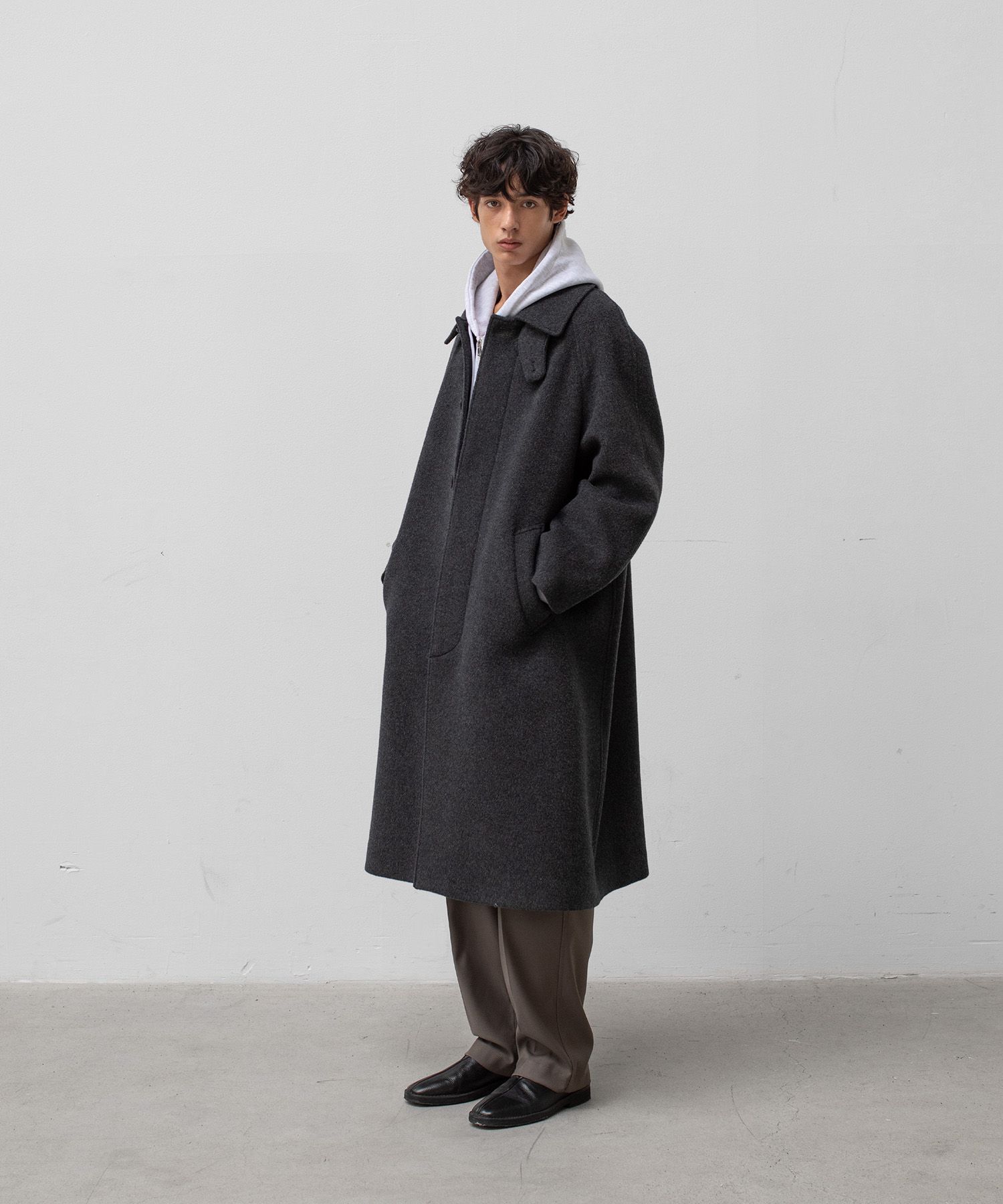 Legacy Balmacaan Coat（Heather Charcoal）