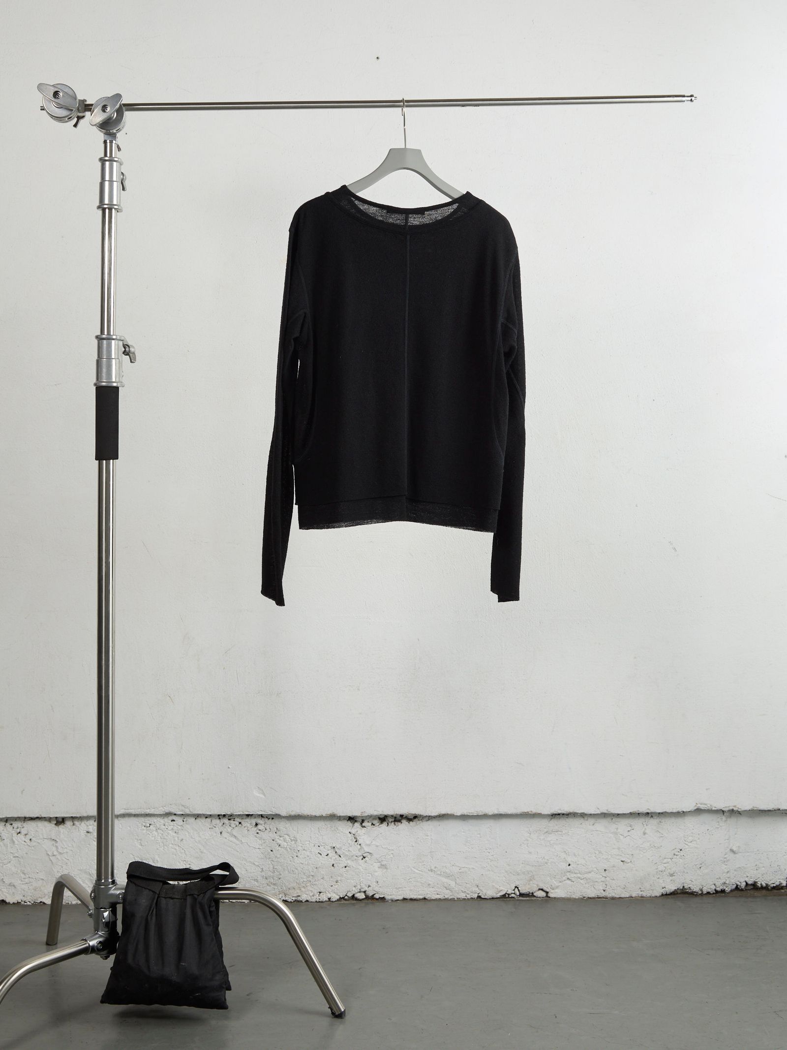 DOUBLE LAYERED LONG SLEEVE HENLEY T SHIRT（BLACK）