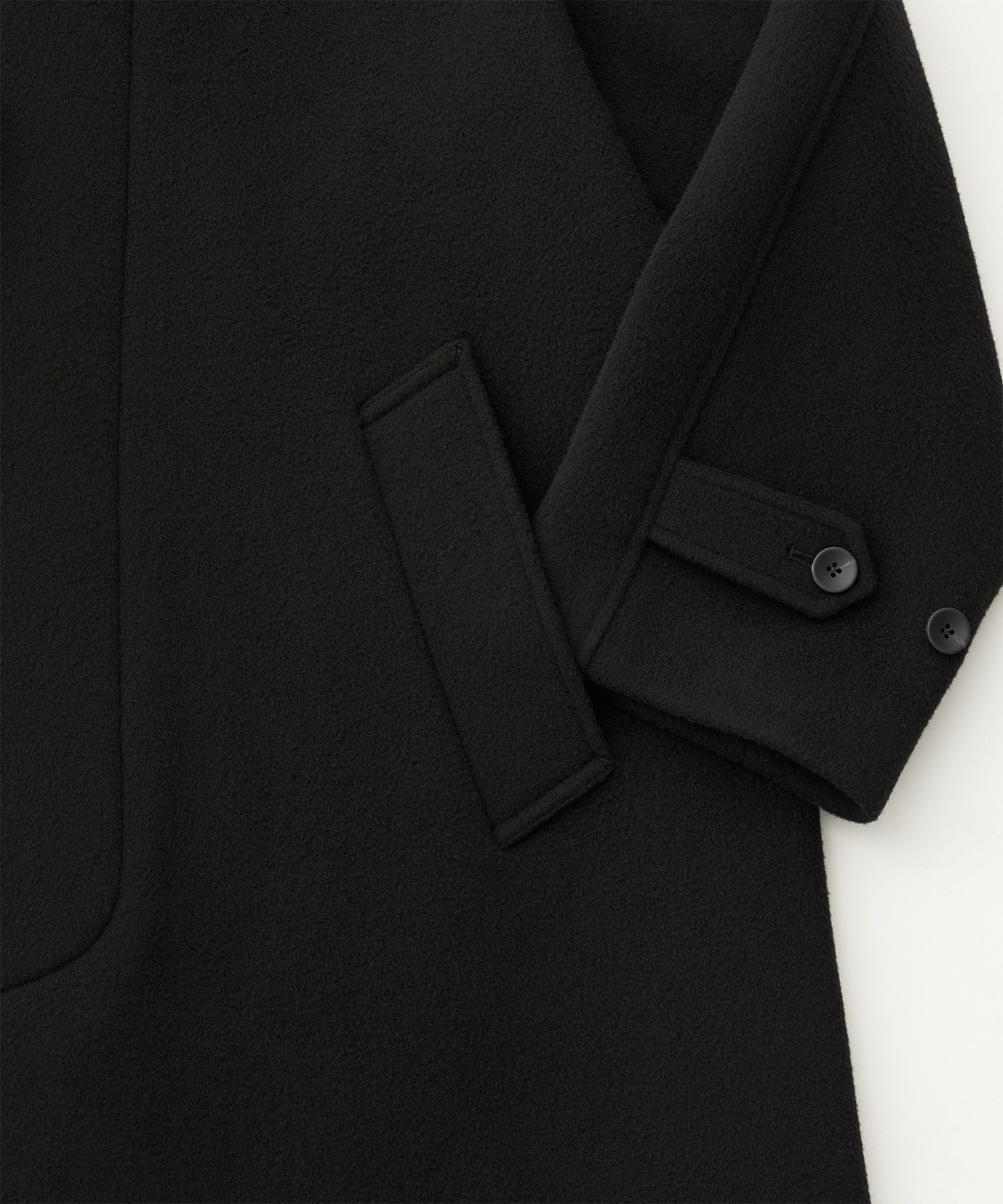 Legacy Balmacaan Coat（Black）