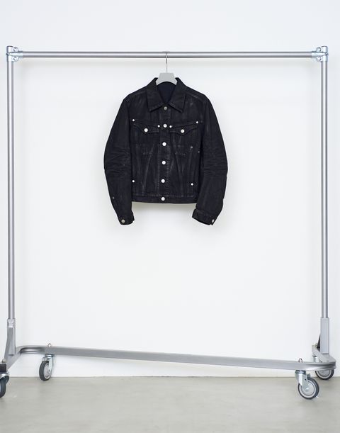 DENIM TRUCKER JACKET （LUSTER COATED BLACK)