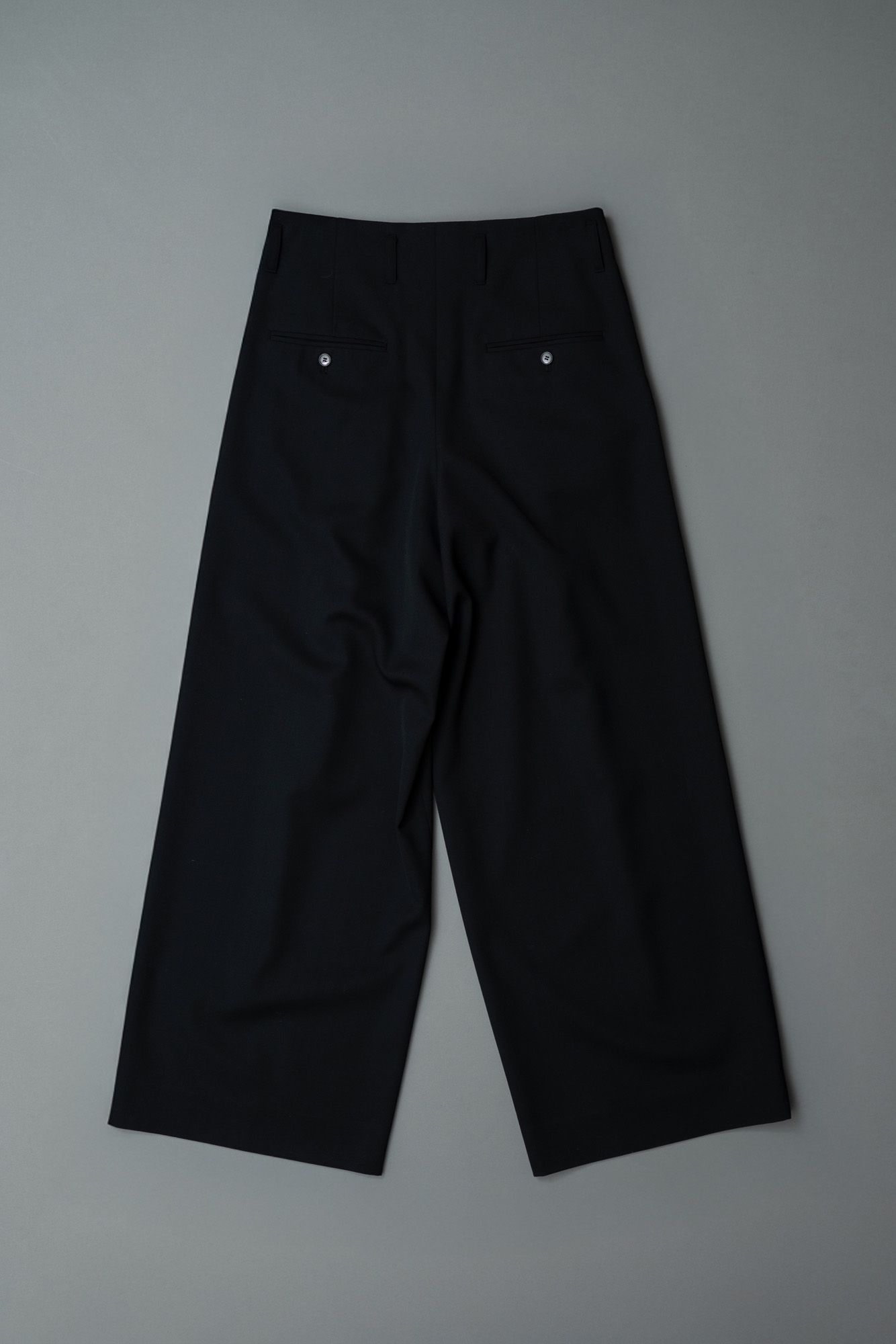 TUCK WIDE TROUSERS（BLACK）