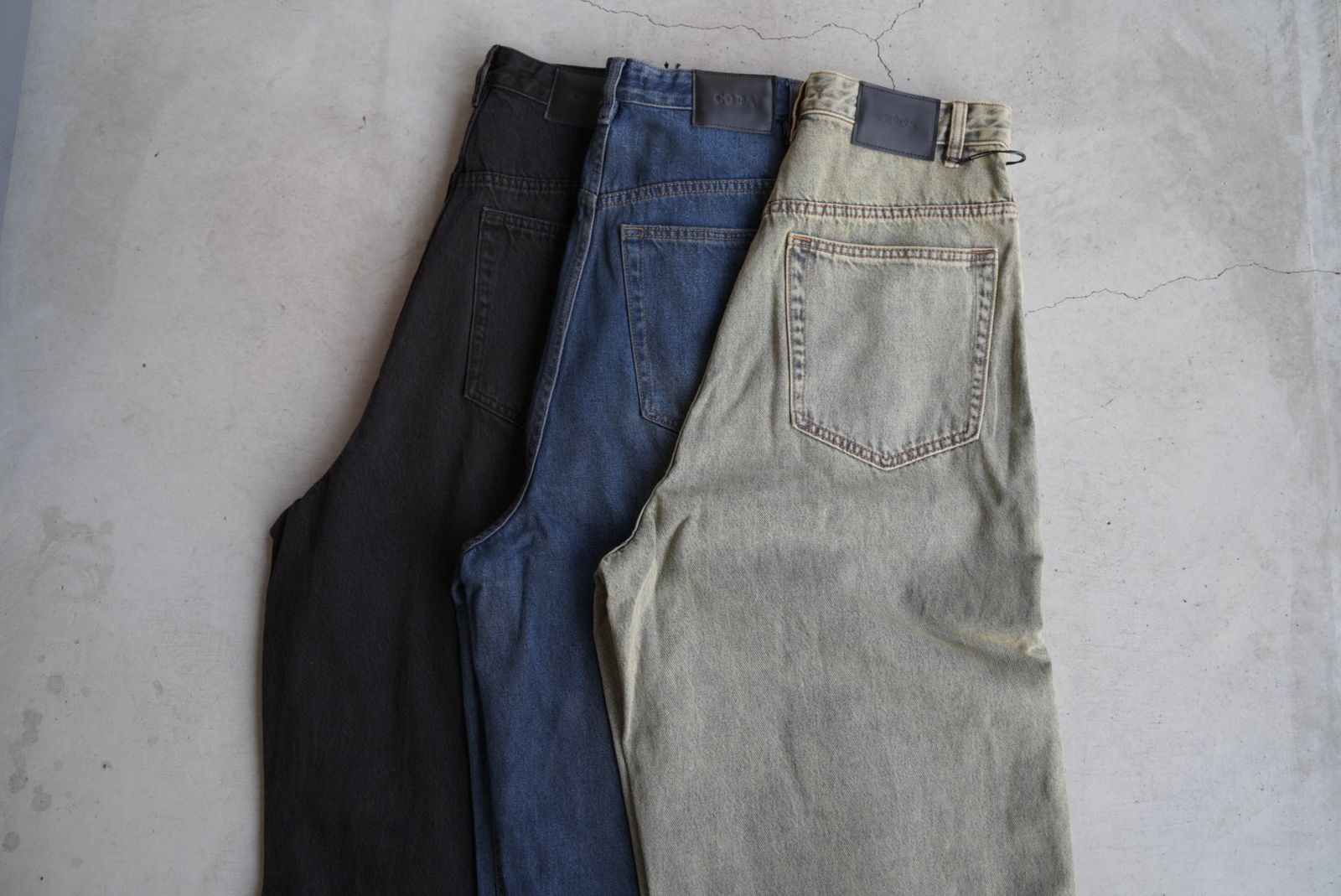 CODA(コーダ)DISTRESSED EXTENDED CUT LUFT JEANS