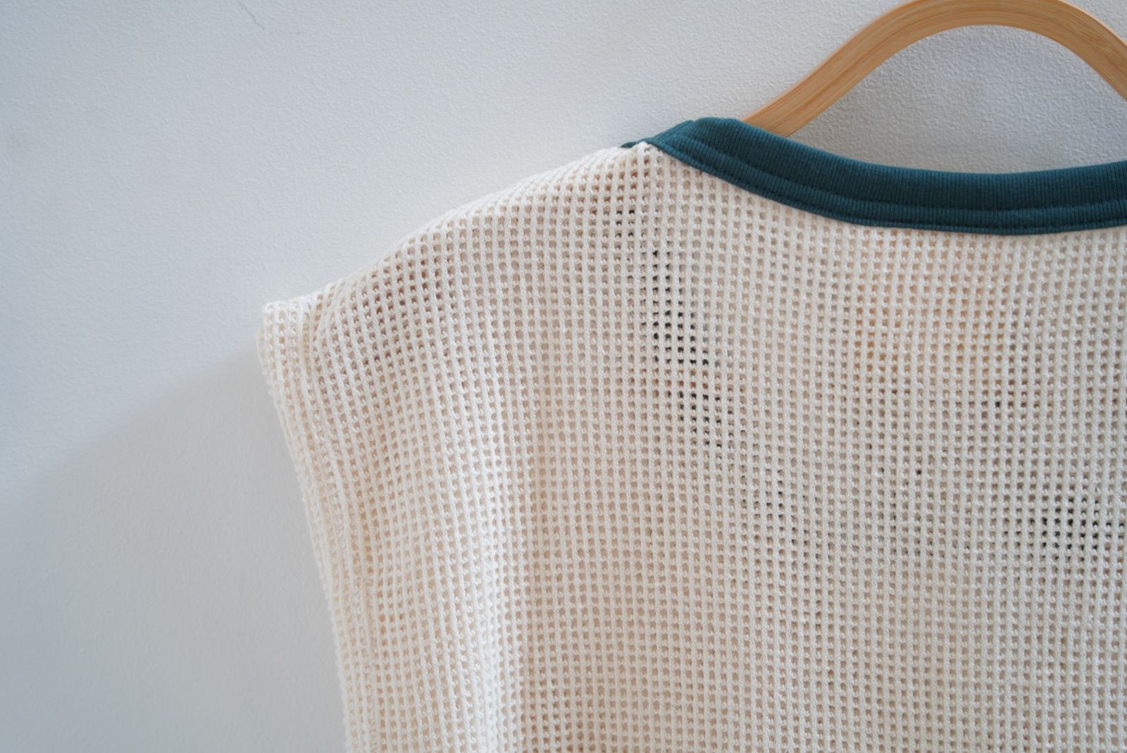 COTTON LAYERED MESH BIBS / OFF