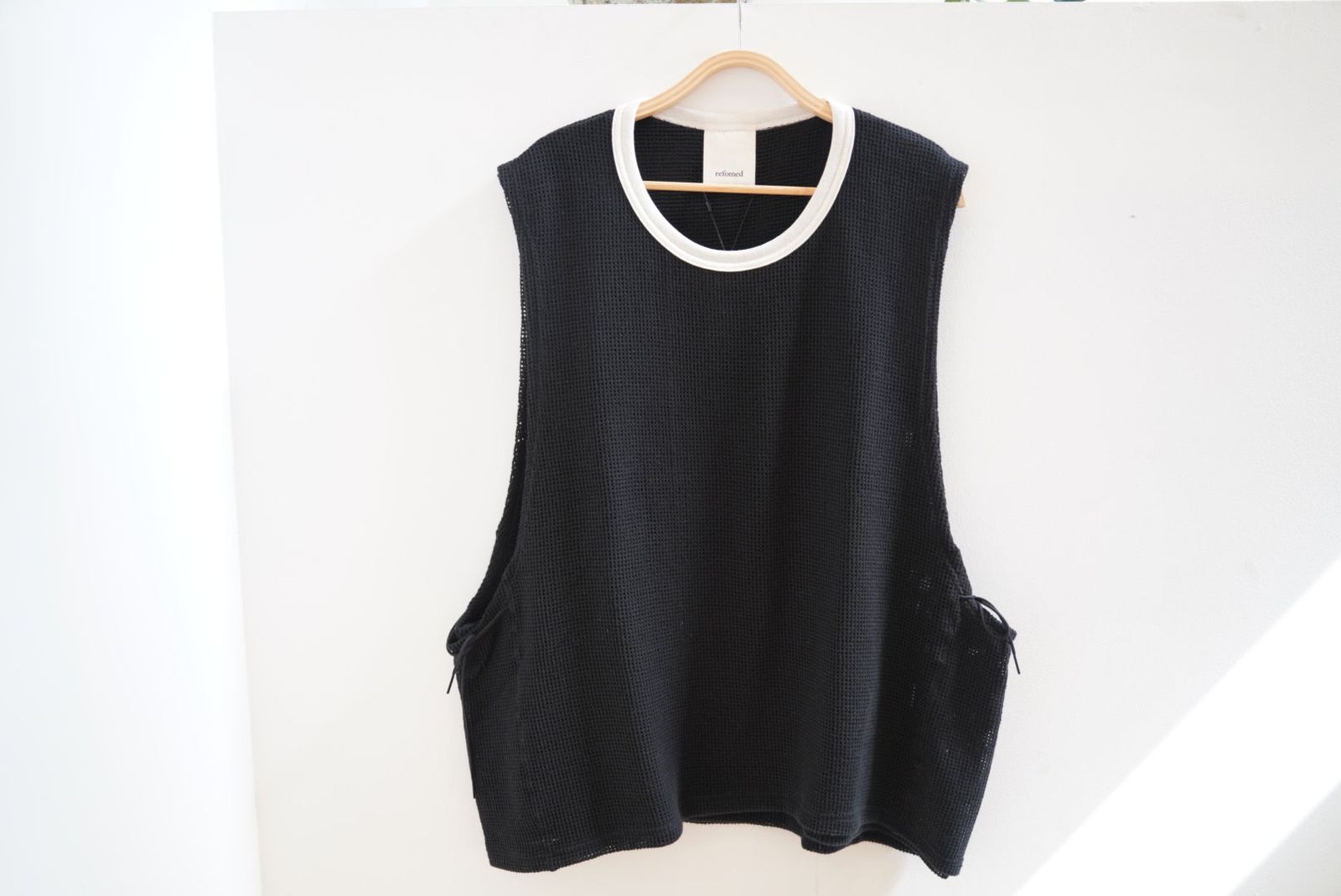 COTTON LAYERED MESH BIBS / BLACK