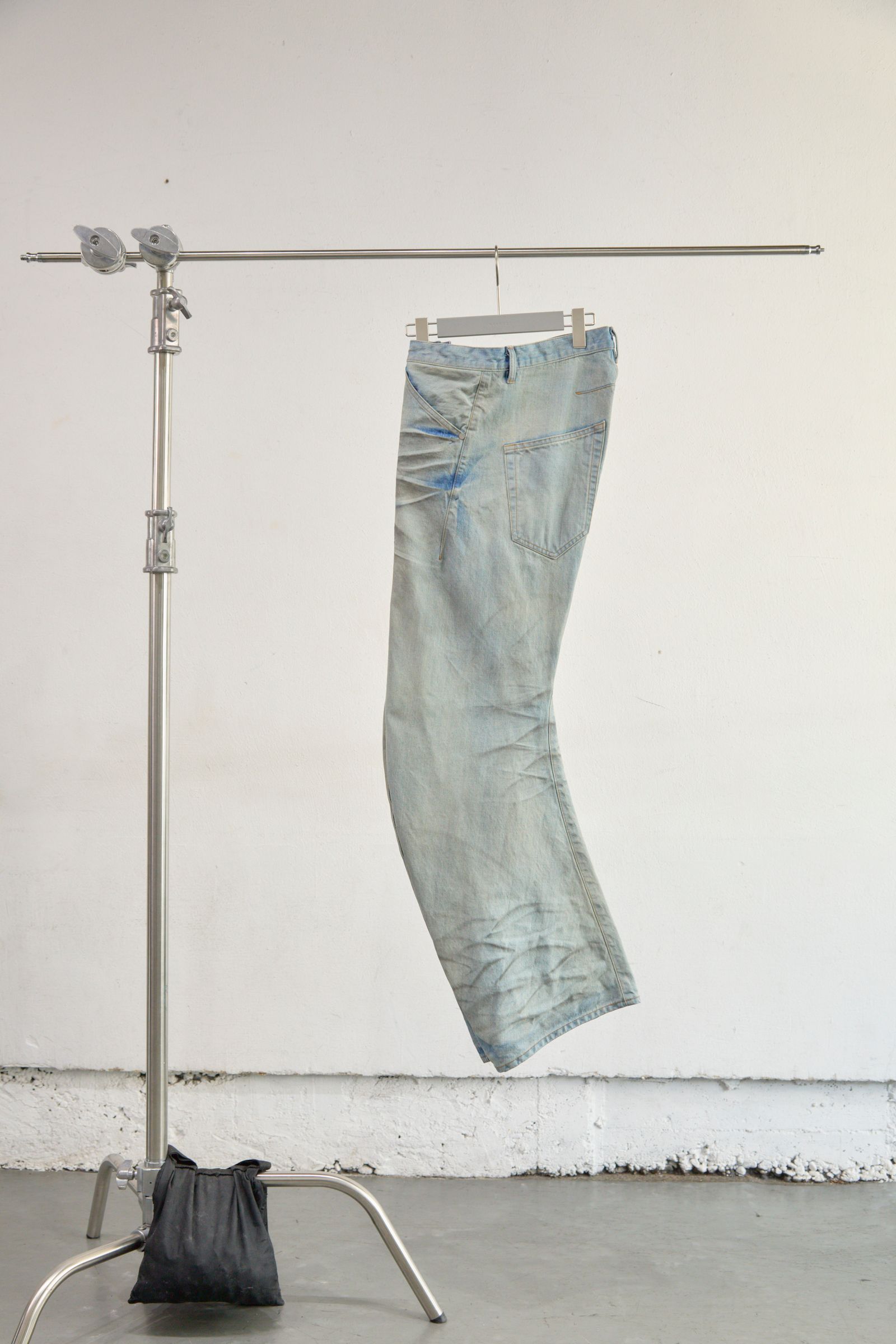 3D TWISTED JEANS 3.0（LIGHT FADED INDIGO）
