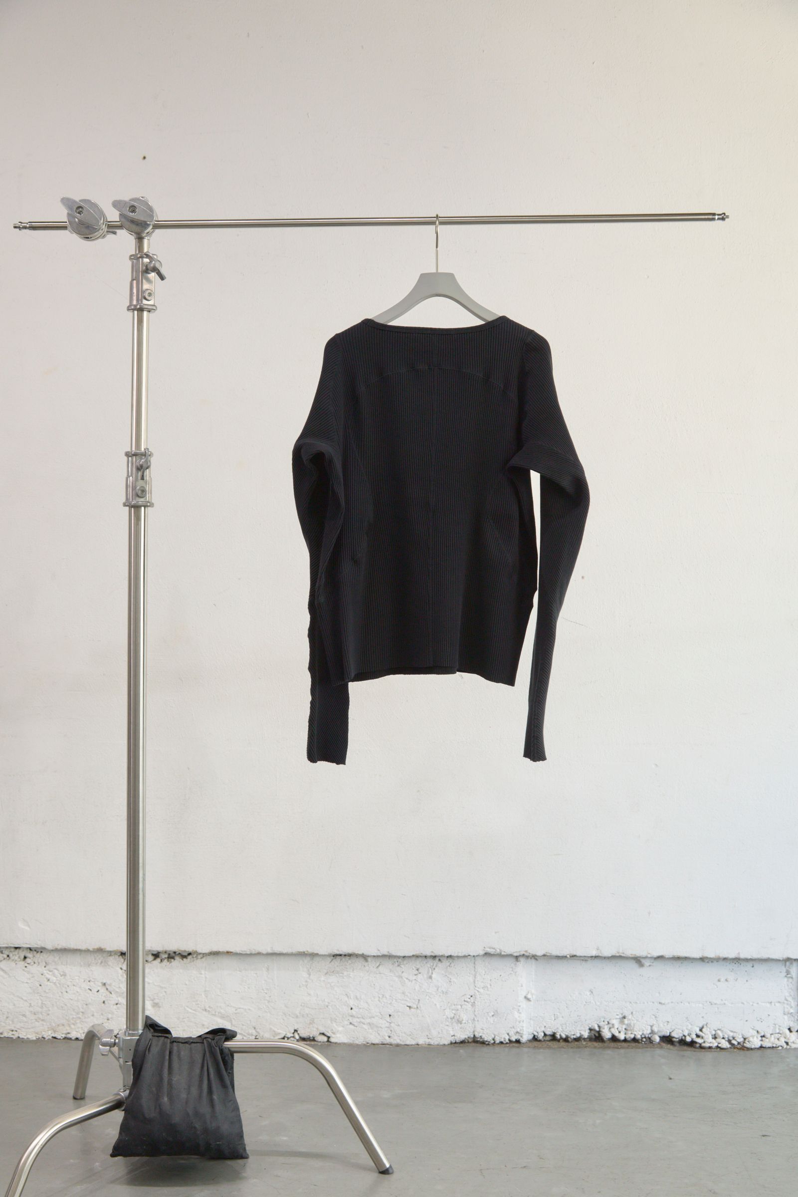 PANELLED RIBBED LONG SLEEVE T-SHIRT（BLACK）