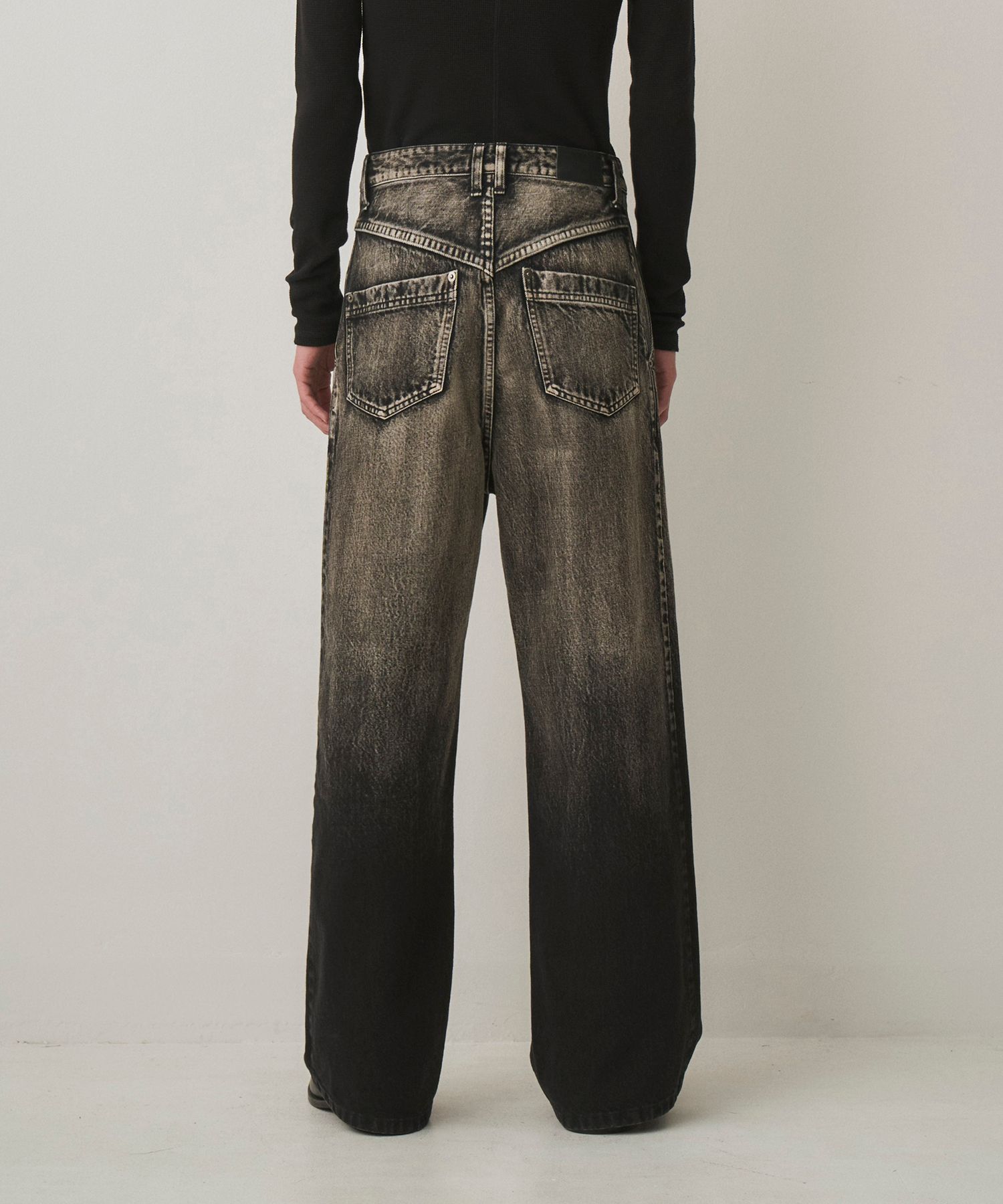 GRADATION WIDE DENIM（FADE BLACK）