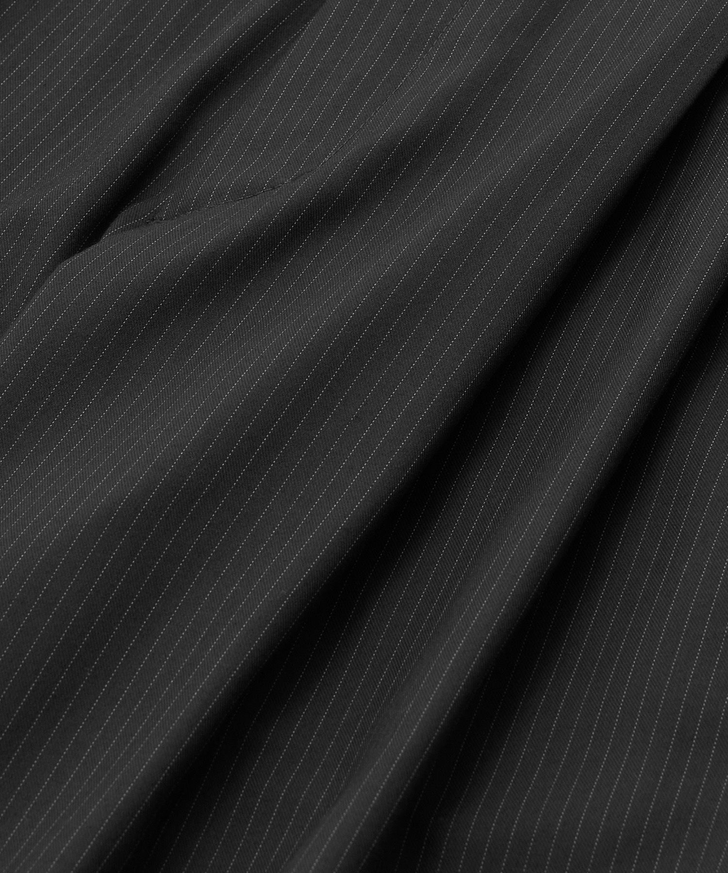 Narrow Stripe Tapered Slacks（BLACK）