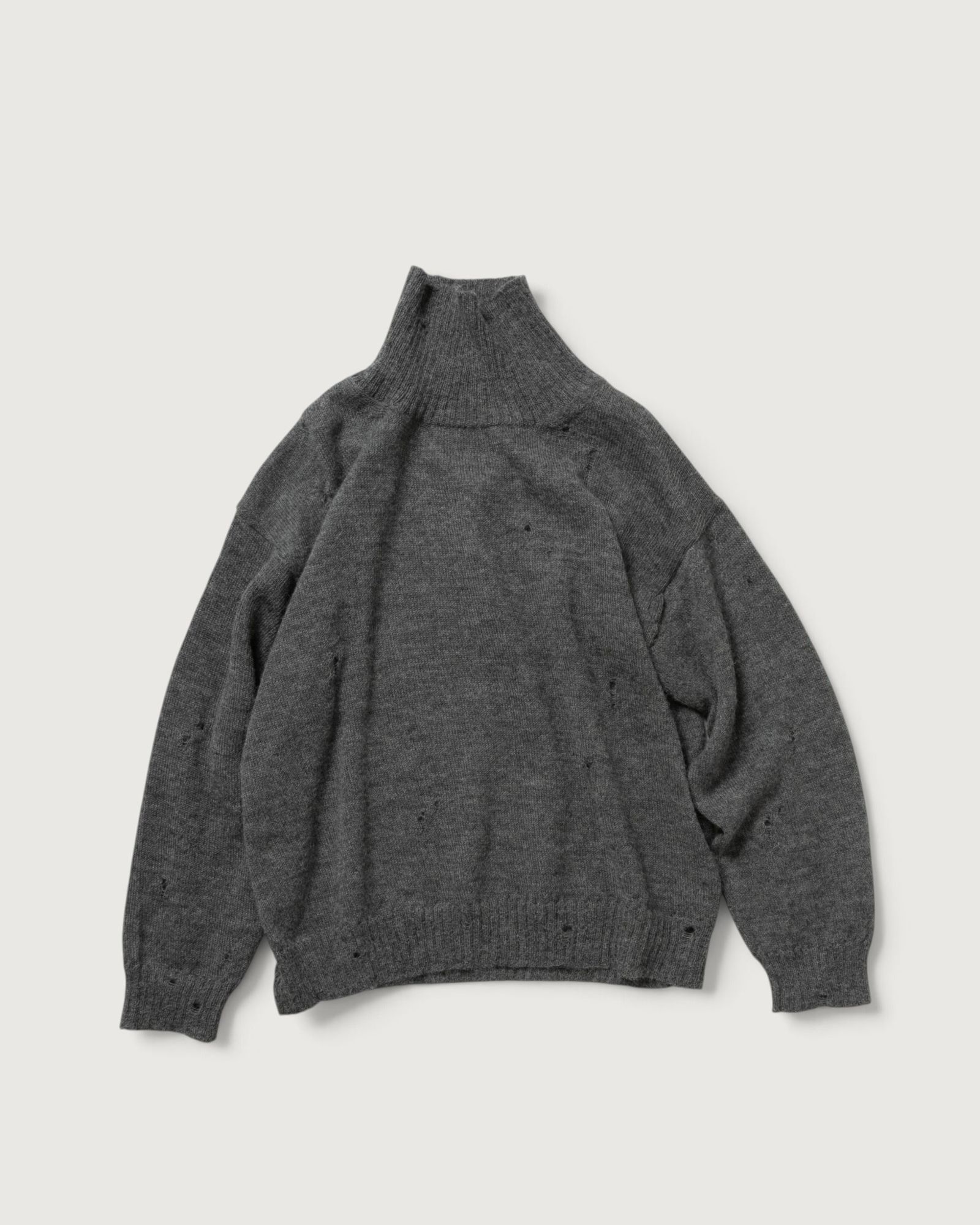 TURTLENECK SWEATER（GRAY）