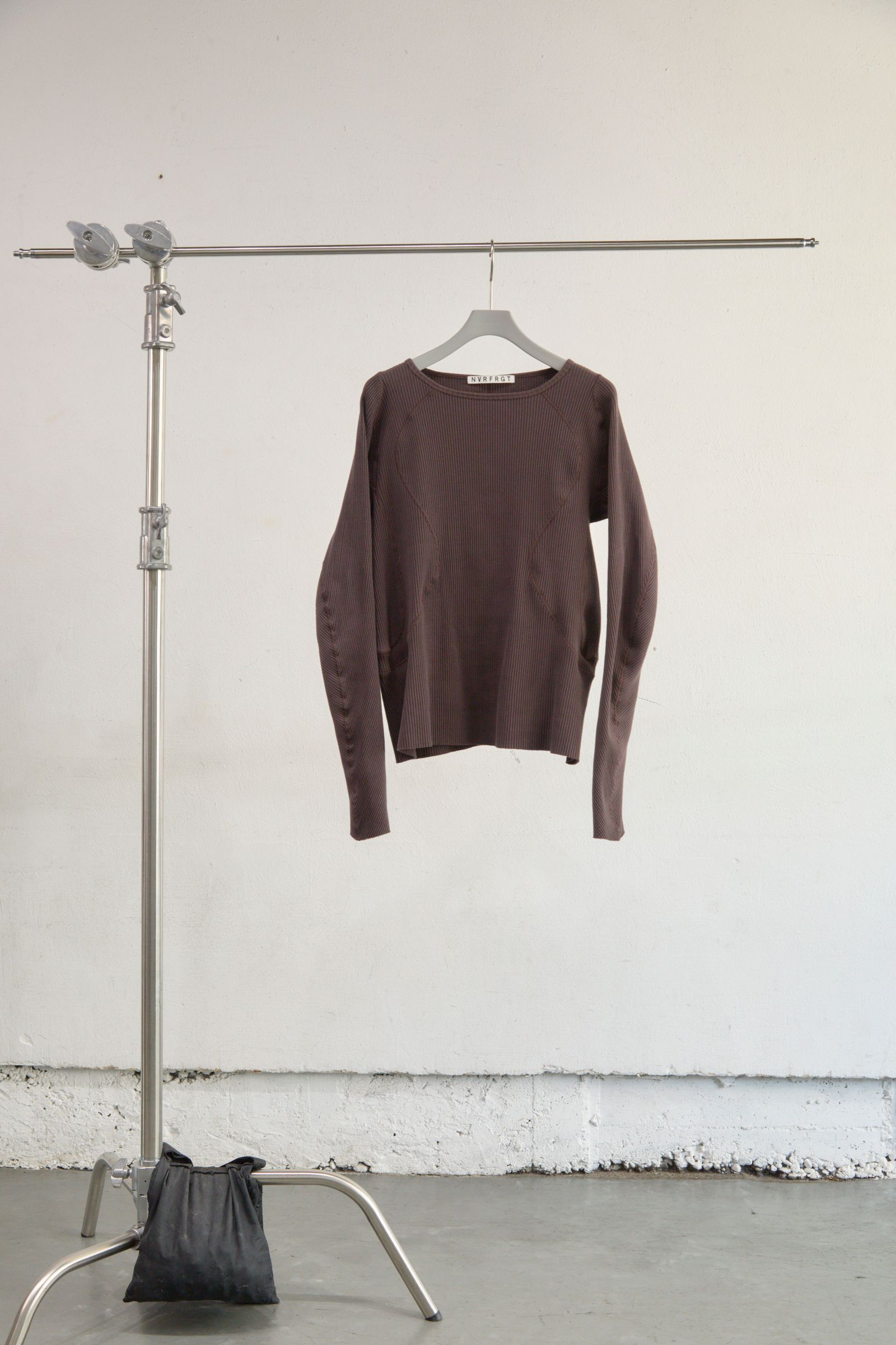 PANELLED RIBBED LONG SLEEVE T-SHIRT（BROWN）