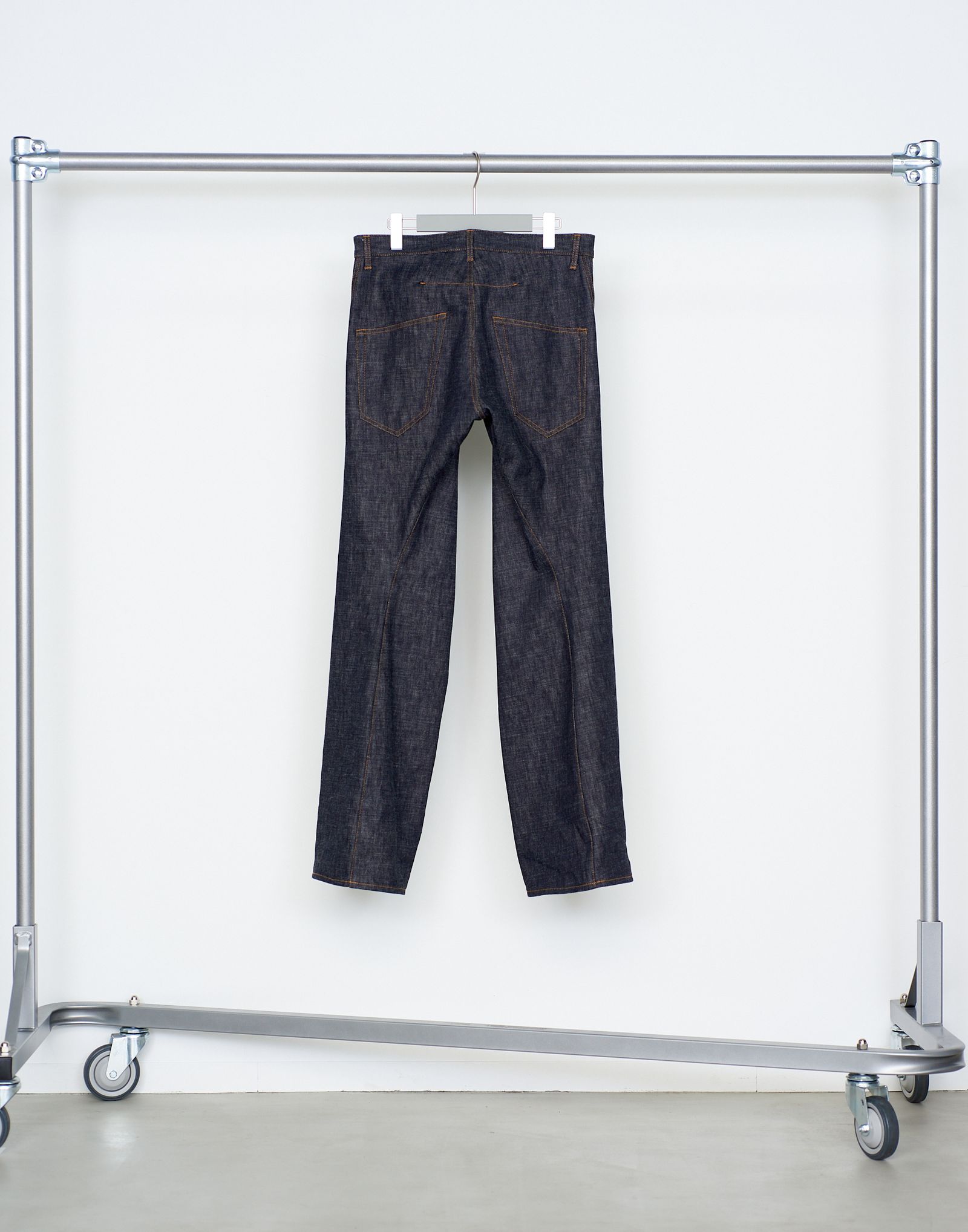 3D TWISTED JEANS（RAW INDIGO）