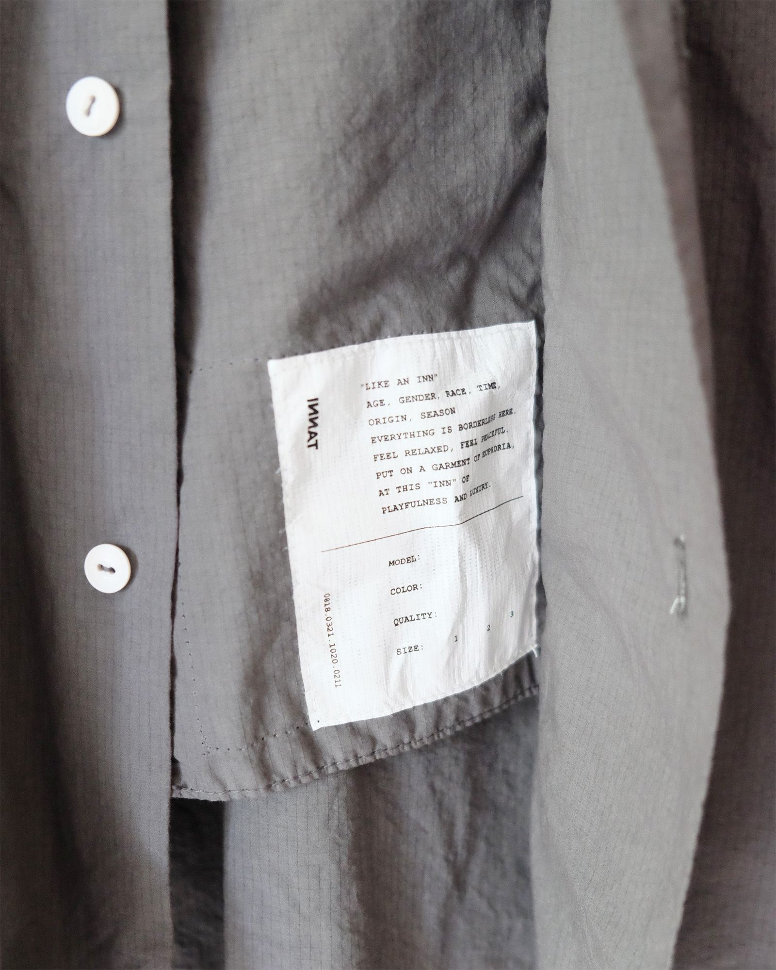 INNAT(インアット)LOOSE BOX SHIRT