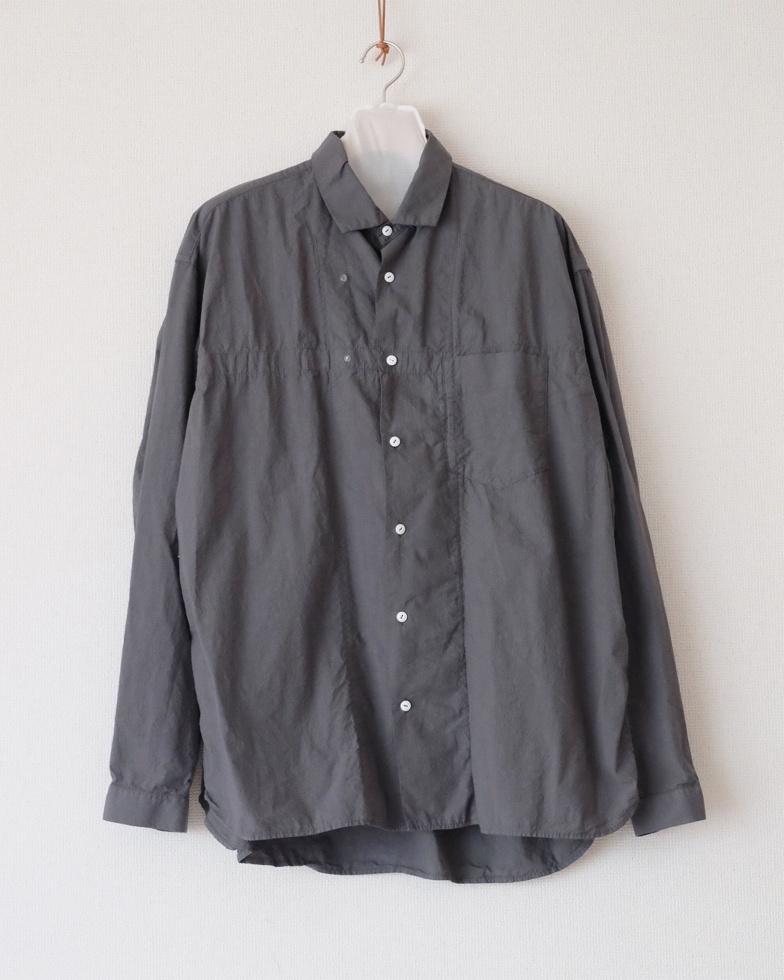 INNAT(インアット)LOOSE BOX SHIRT