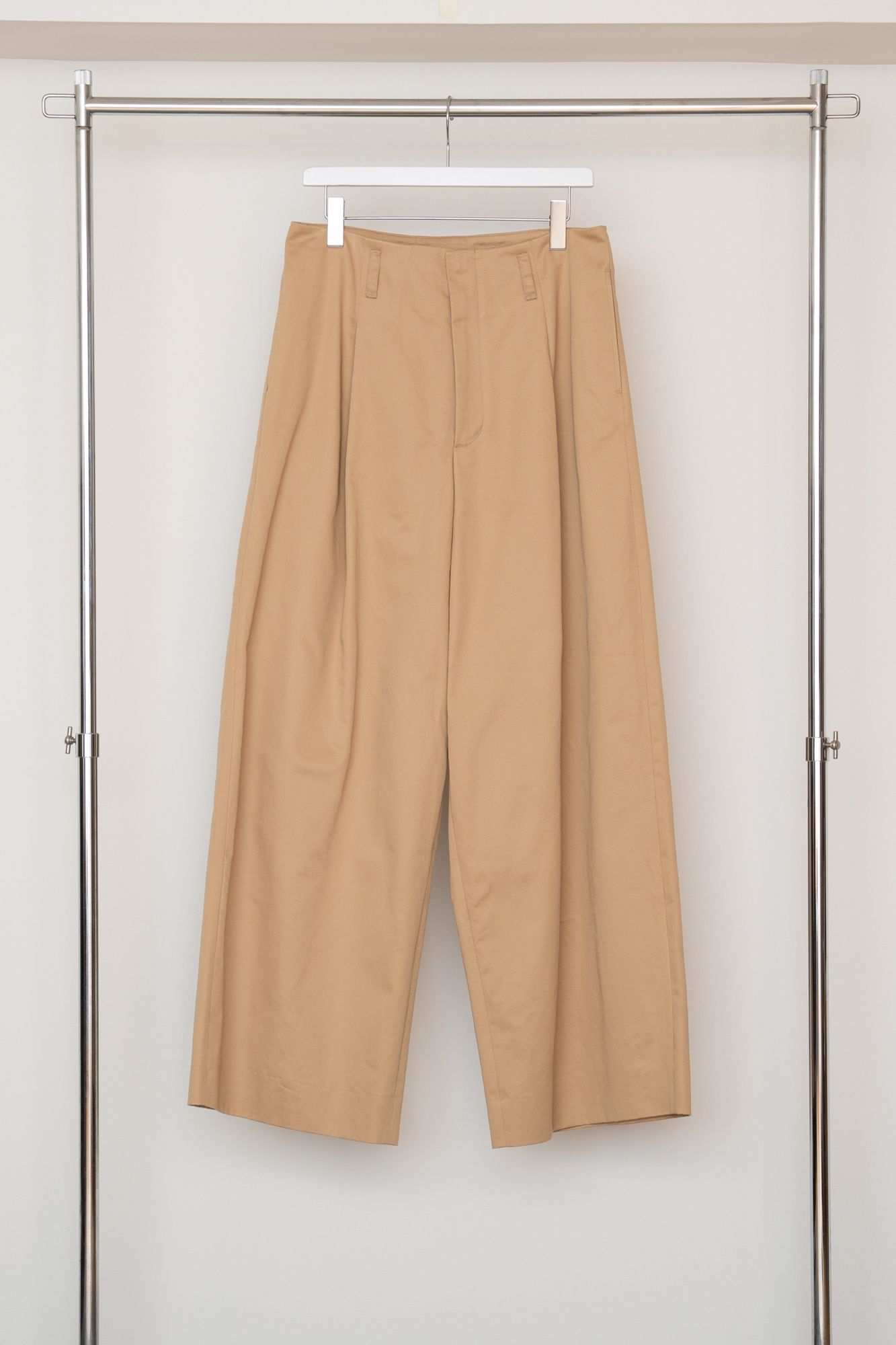 TUCK WIDE TROUSERS（BEIGE）