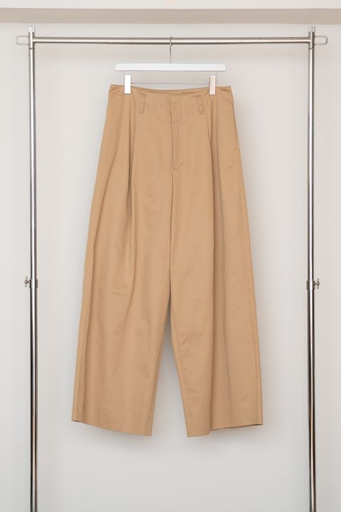 TUCK WIDE TROUSERS（BEIGE）