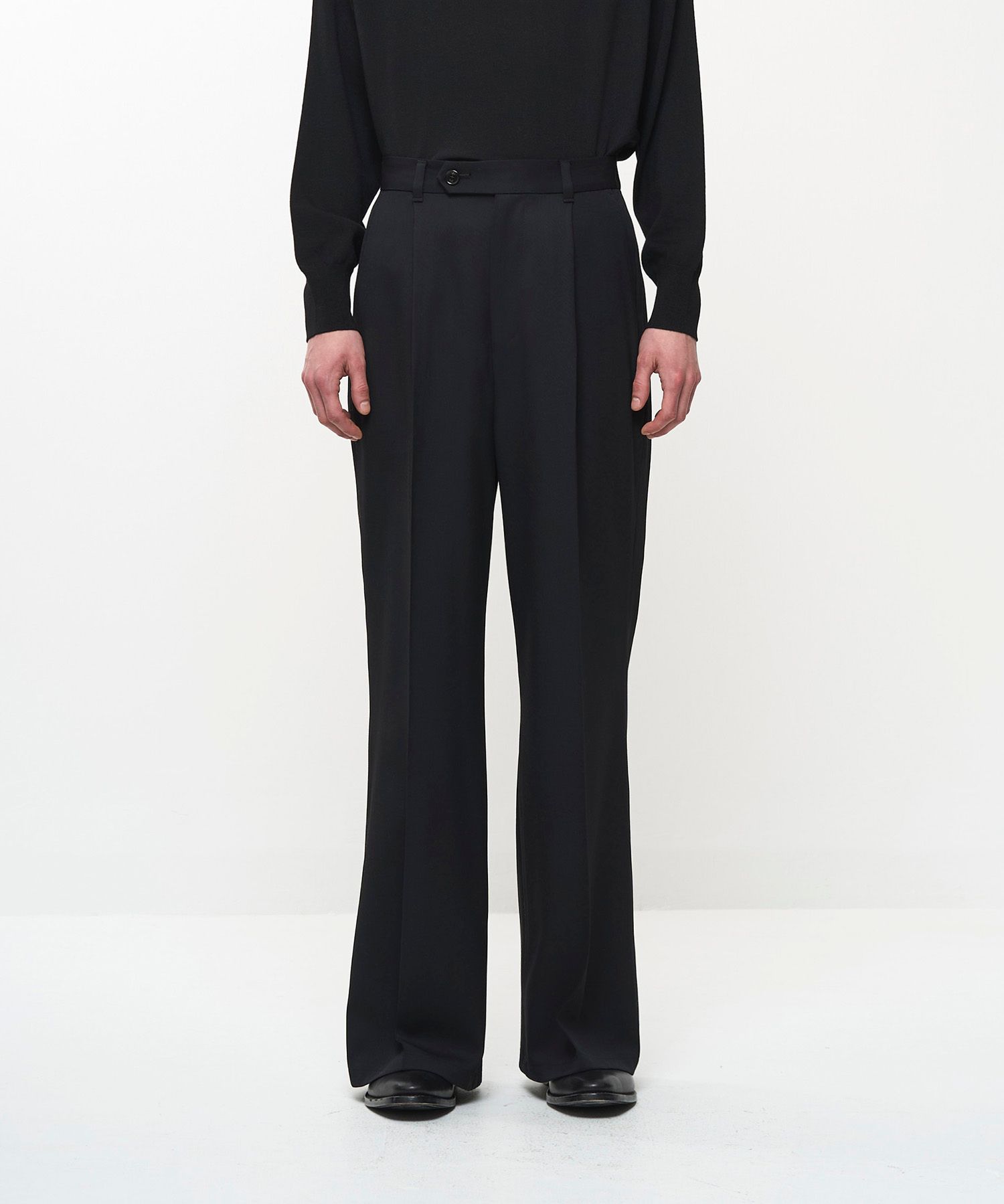FLUID FLARE PANTS（BLACK）