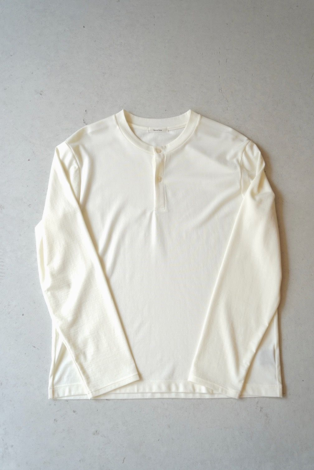 CALM HENRY NECK TEE （ECRU）