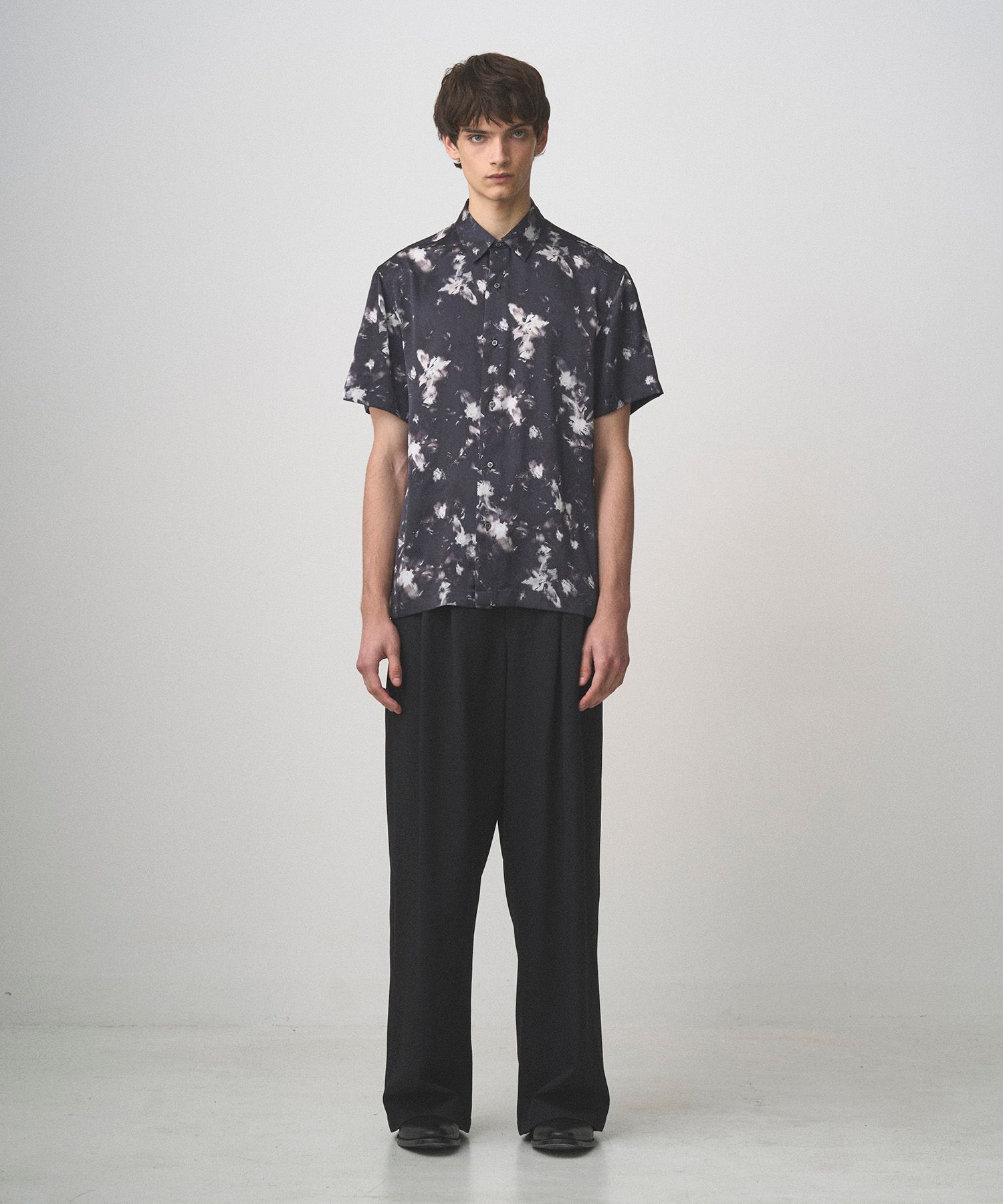 FLORAL S/S SHIRT（BLACK）