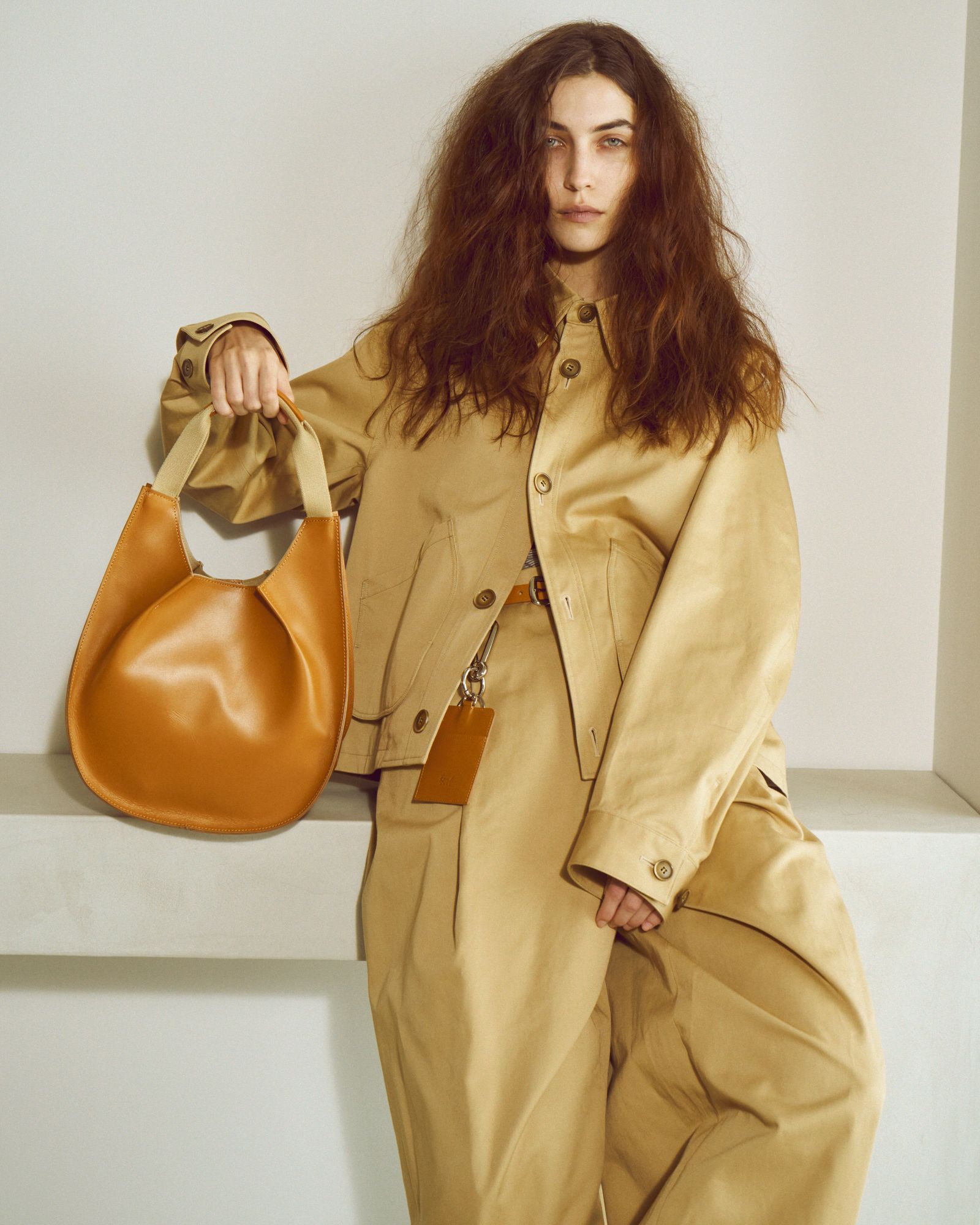 TUCK WIDE TROUSERS（BEIGE）