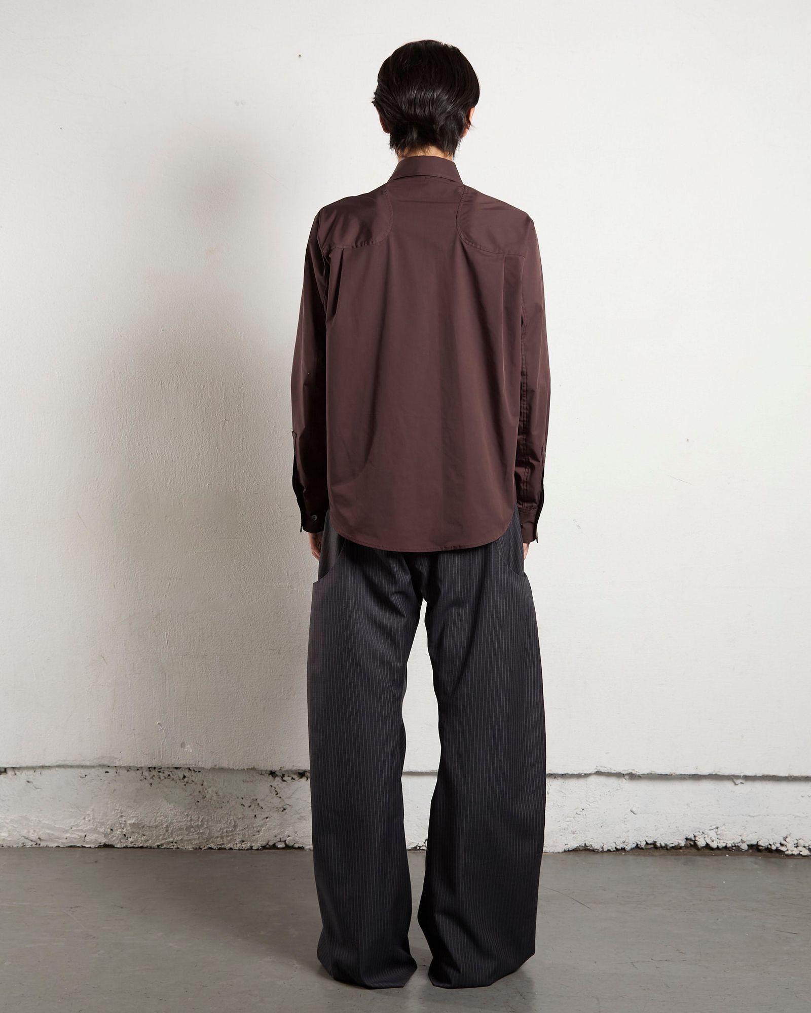 NVRFRGT(ネヴァーフォーゲット)PINSTRIPED 2TUCK CURVED LEG TROUSERS