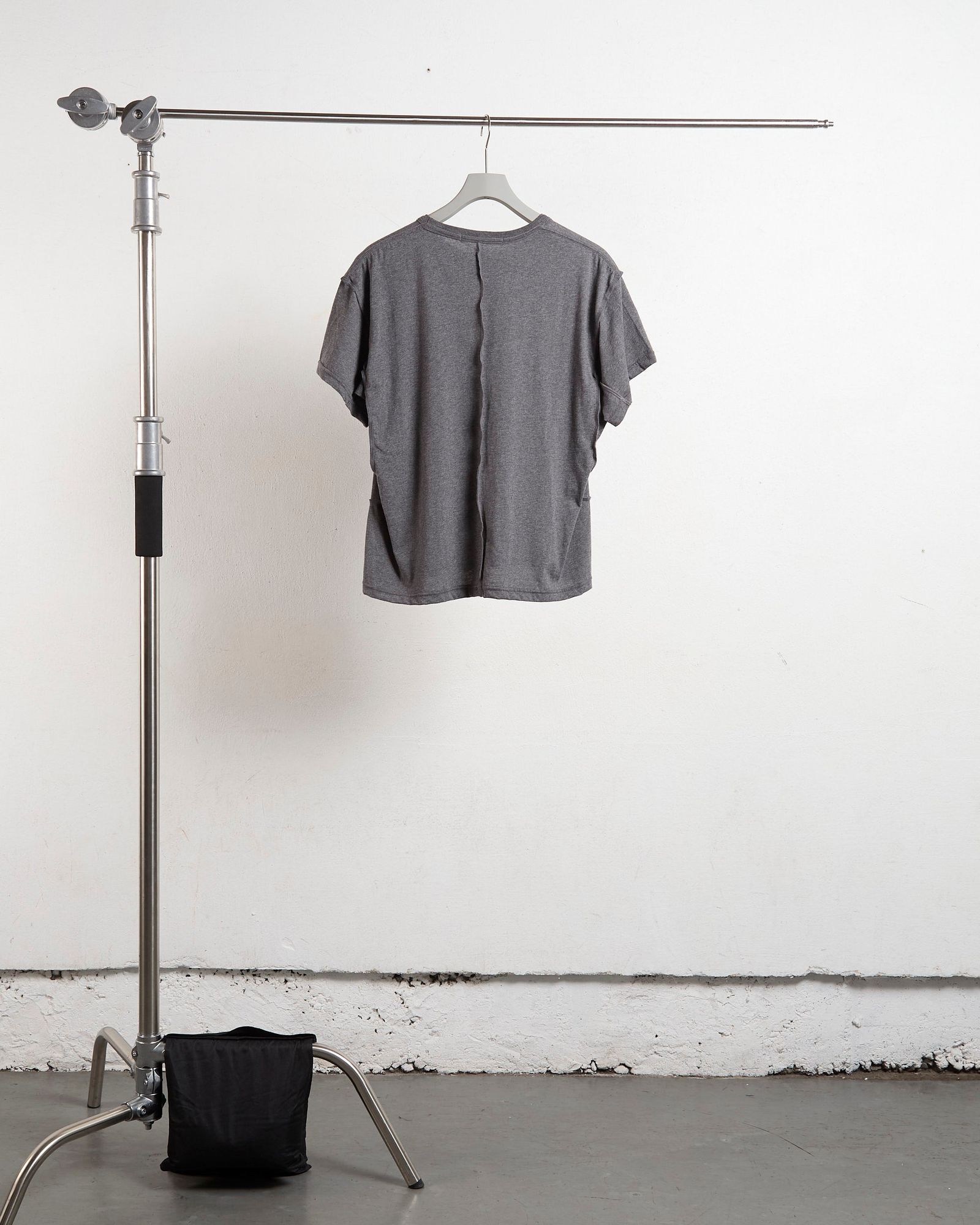 NVRFRGT(ネヴァーフォーゲット) HALF SLEEVE T-SHIRT