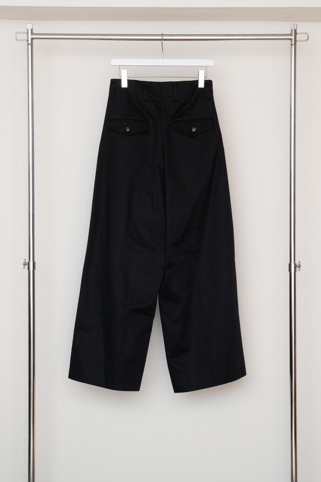 TUCK WIDE TROUSERS（BEIGE）