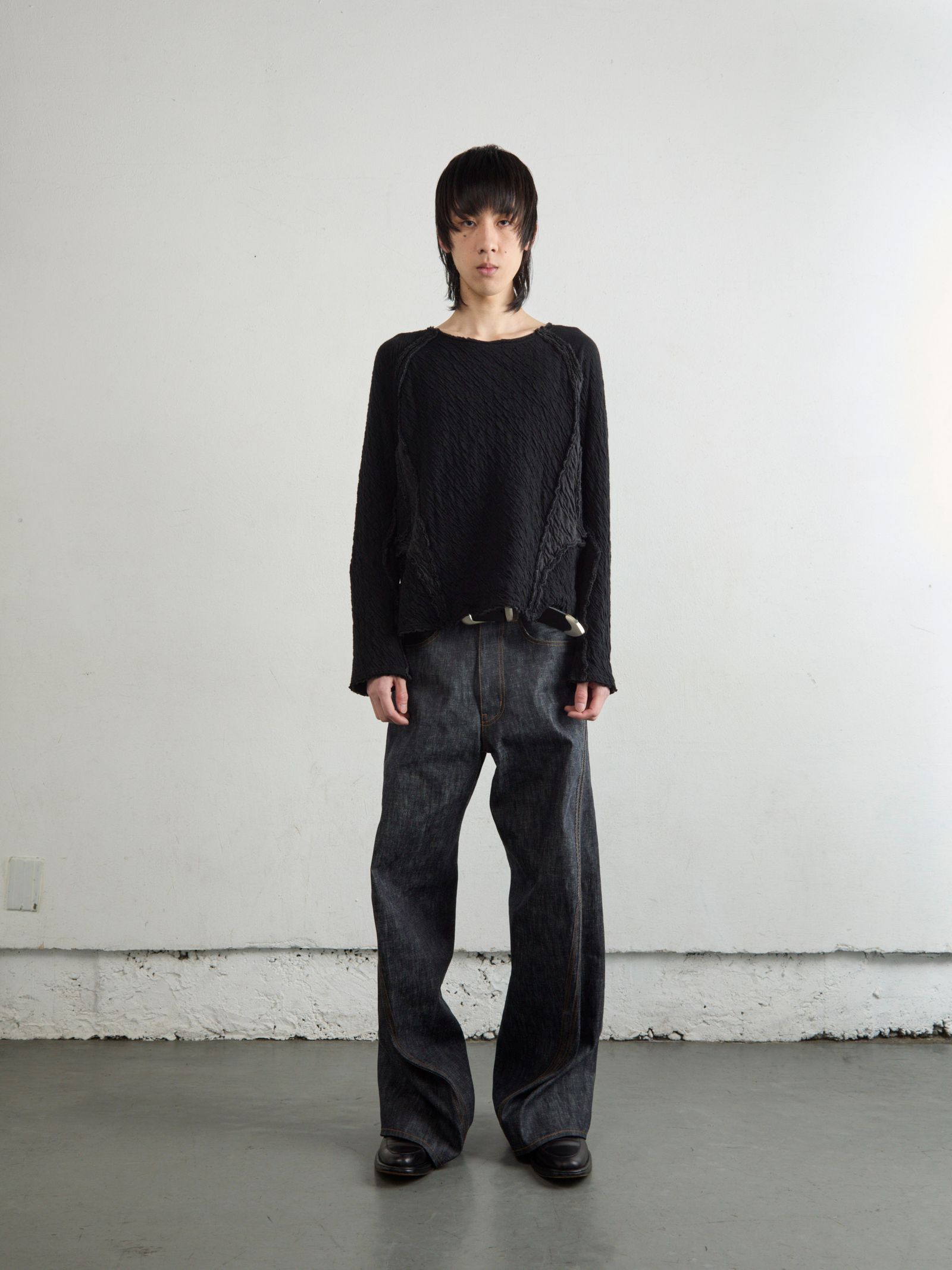 DOUBLE LAYERED LONG SLEEVE T SHIRT（BLACK）