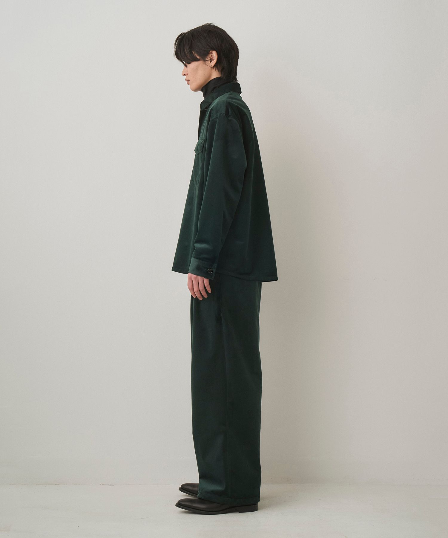 LUSTROUS CORDUROY SHIRT JACKET（GREEN）