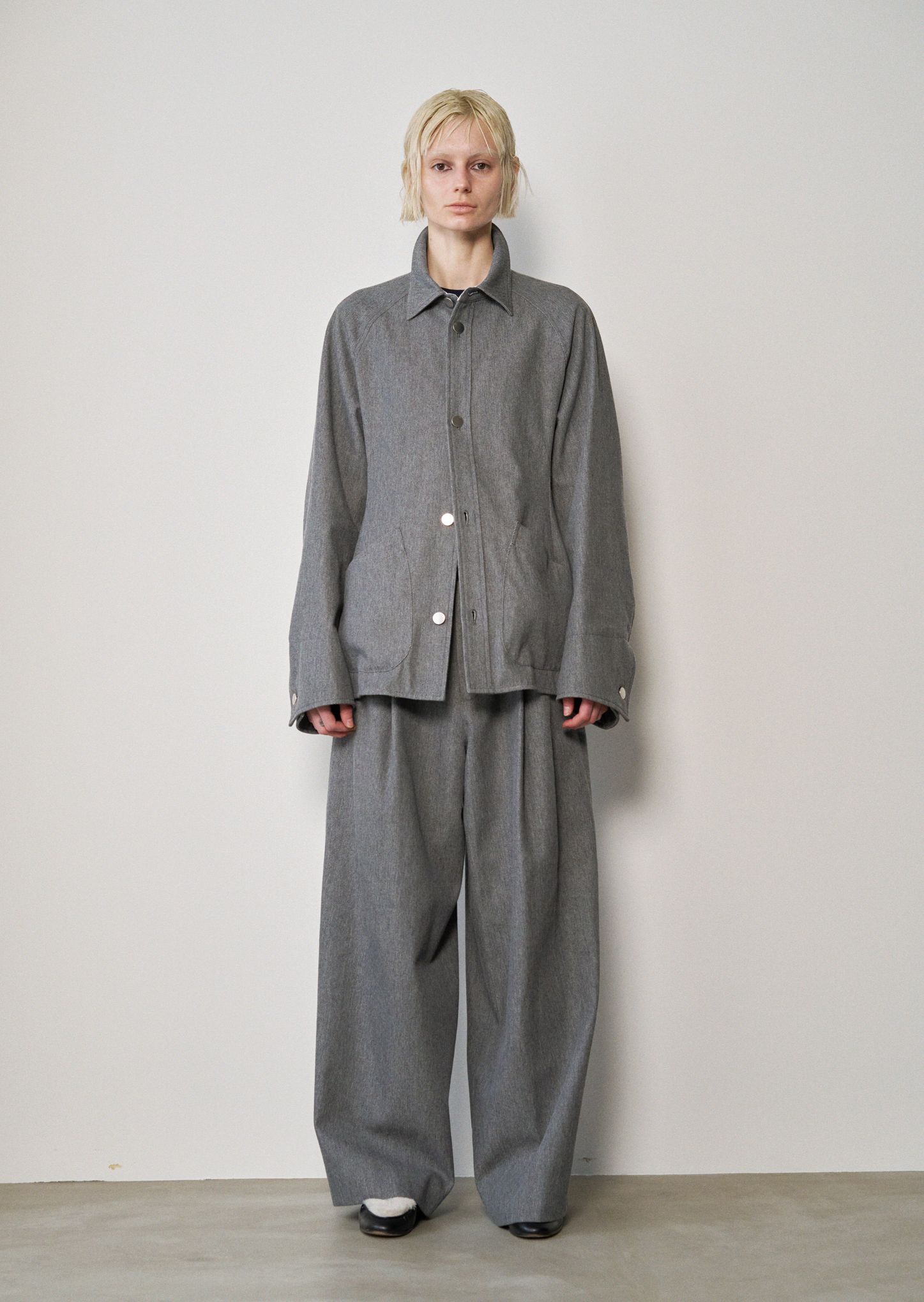 Tucked Wide Trousers（GRAY）