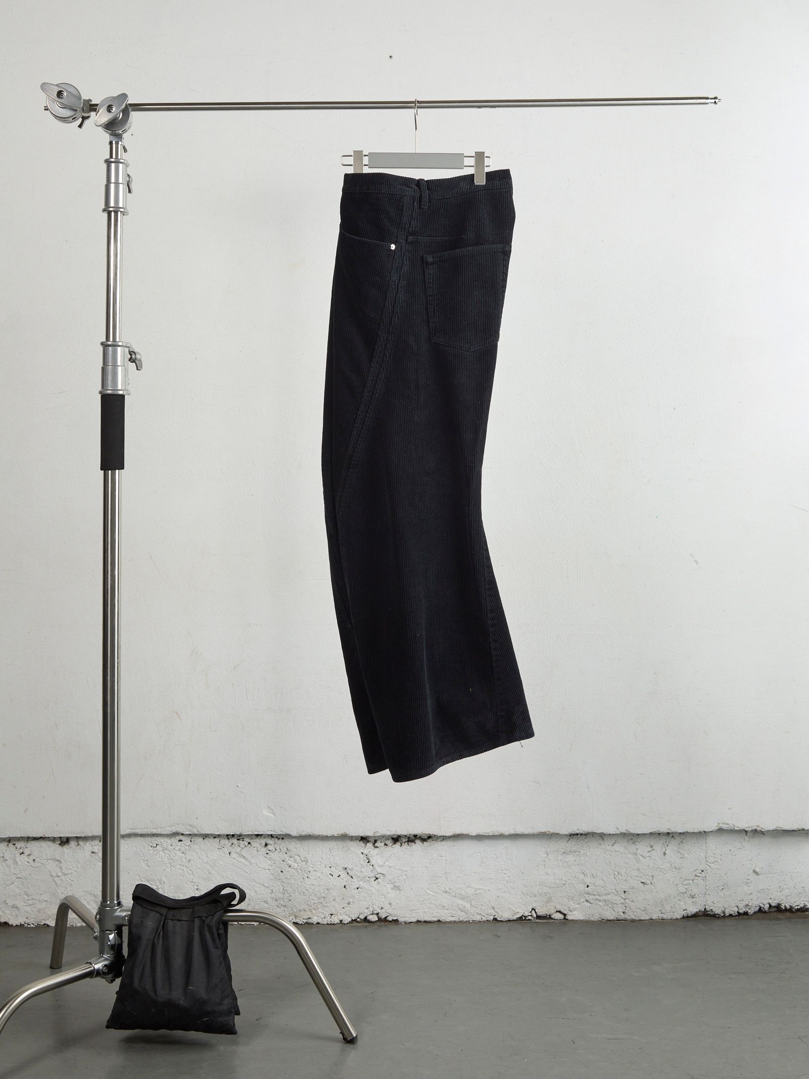 3D TWISTED WIDE LEG JEANS / デニムパンツ / BLACK