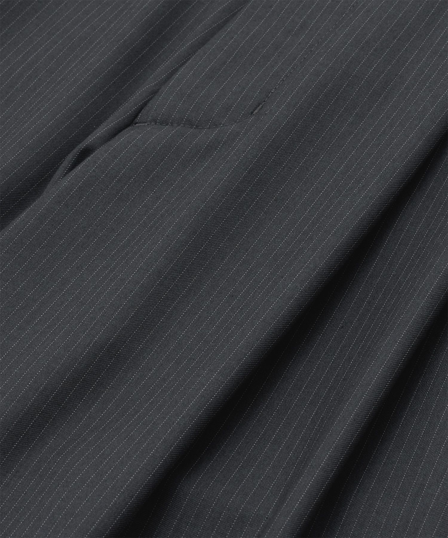 Narrow Stripe Tapered Slacks（HEATHER CHARCOAL）