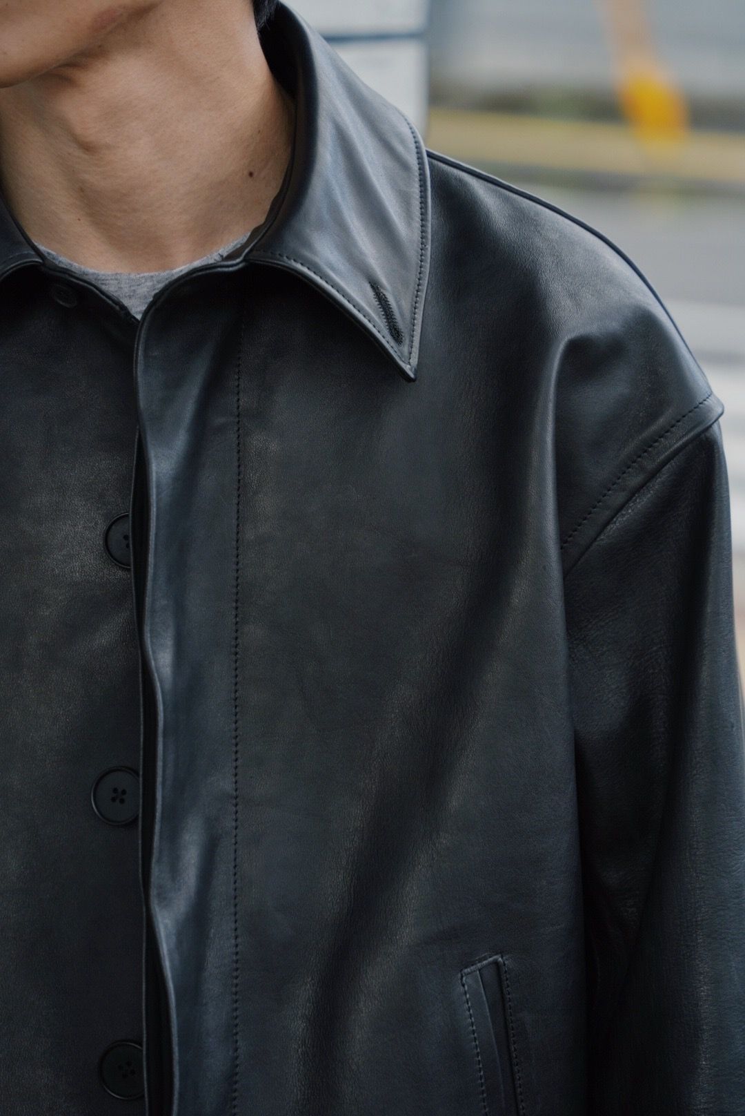 Blanc YM Leather Wide Elbow Coat / Black