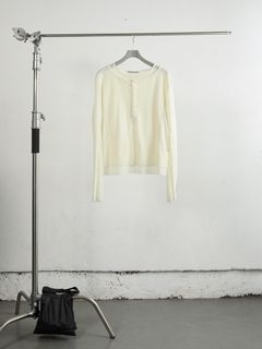 DOUBLE LAYERED LONG SLEEVE HENLEY T SHIRT（WHITE）