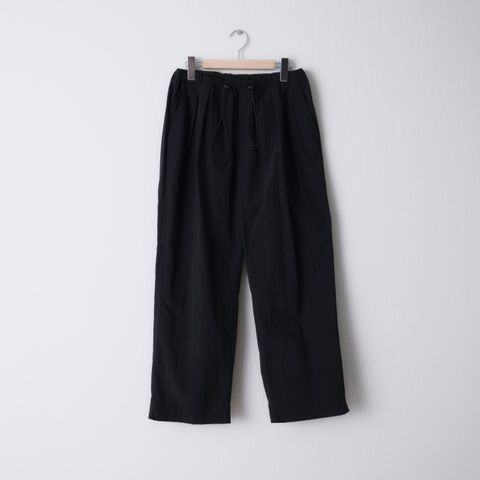NYLON SPINDLE PANTS（BLACK）