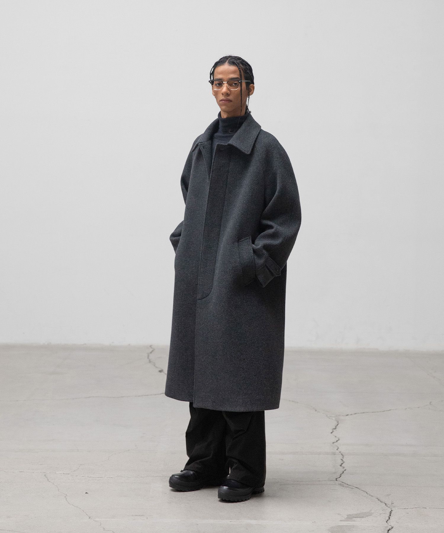 Legacy Balmacaan Coat（Heather Charcoal）