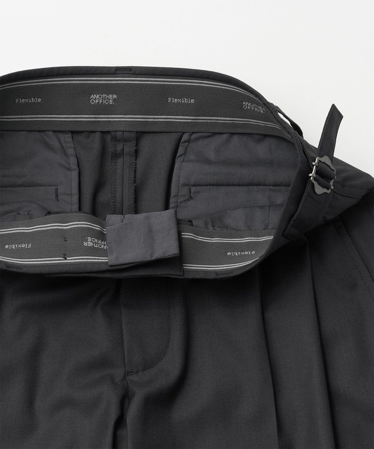 Santiago Slacks Flexible 32L(GRAPHITE)