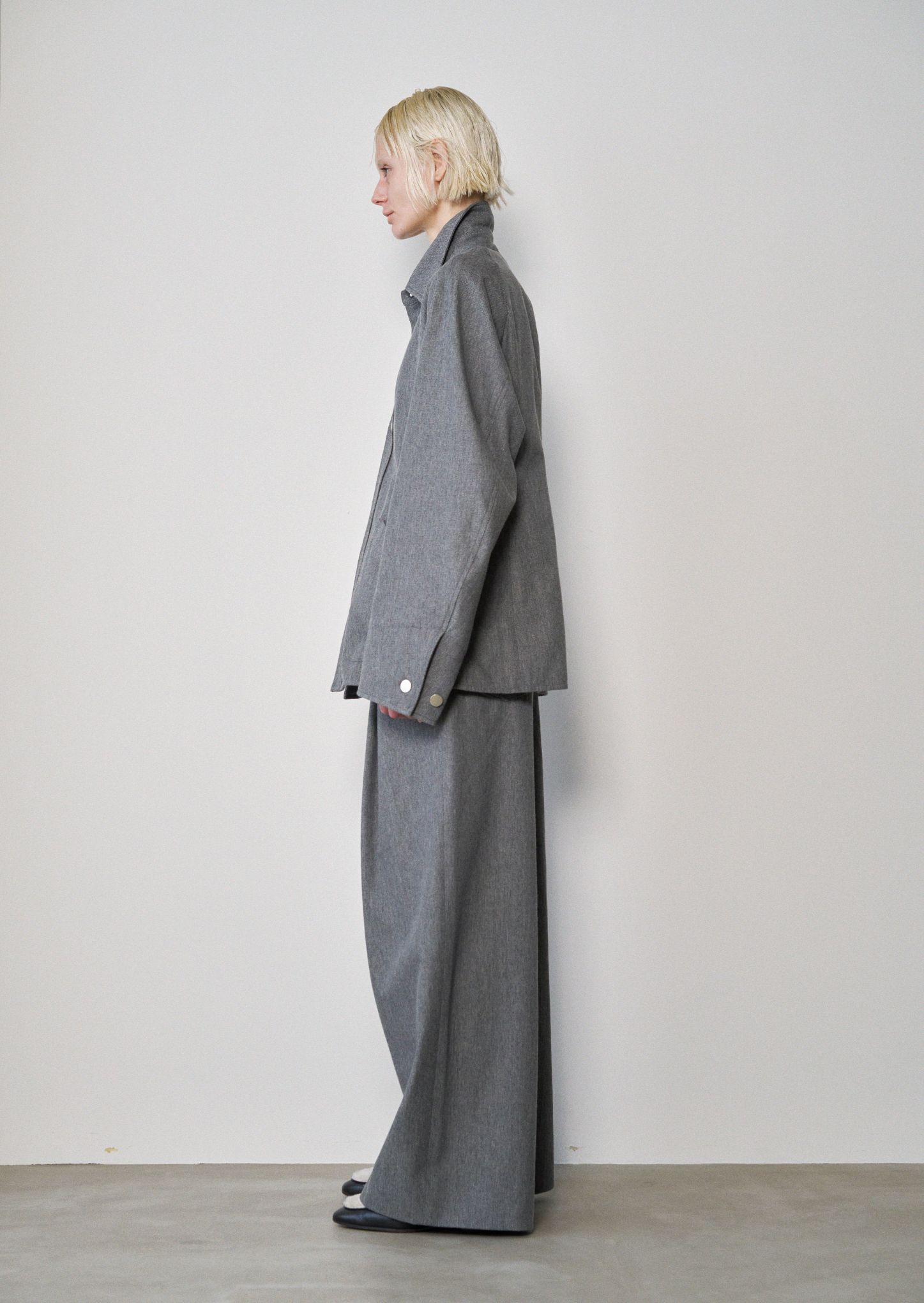 Tucked Wide Trousers（GRAY）