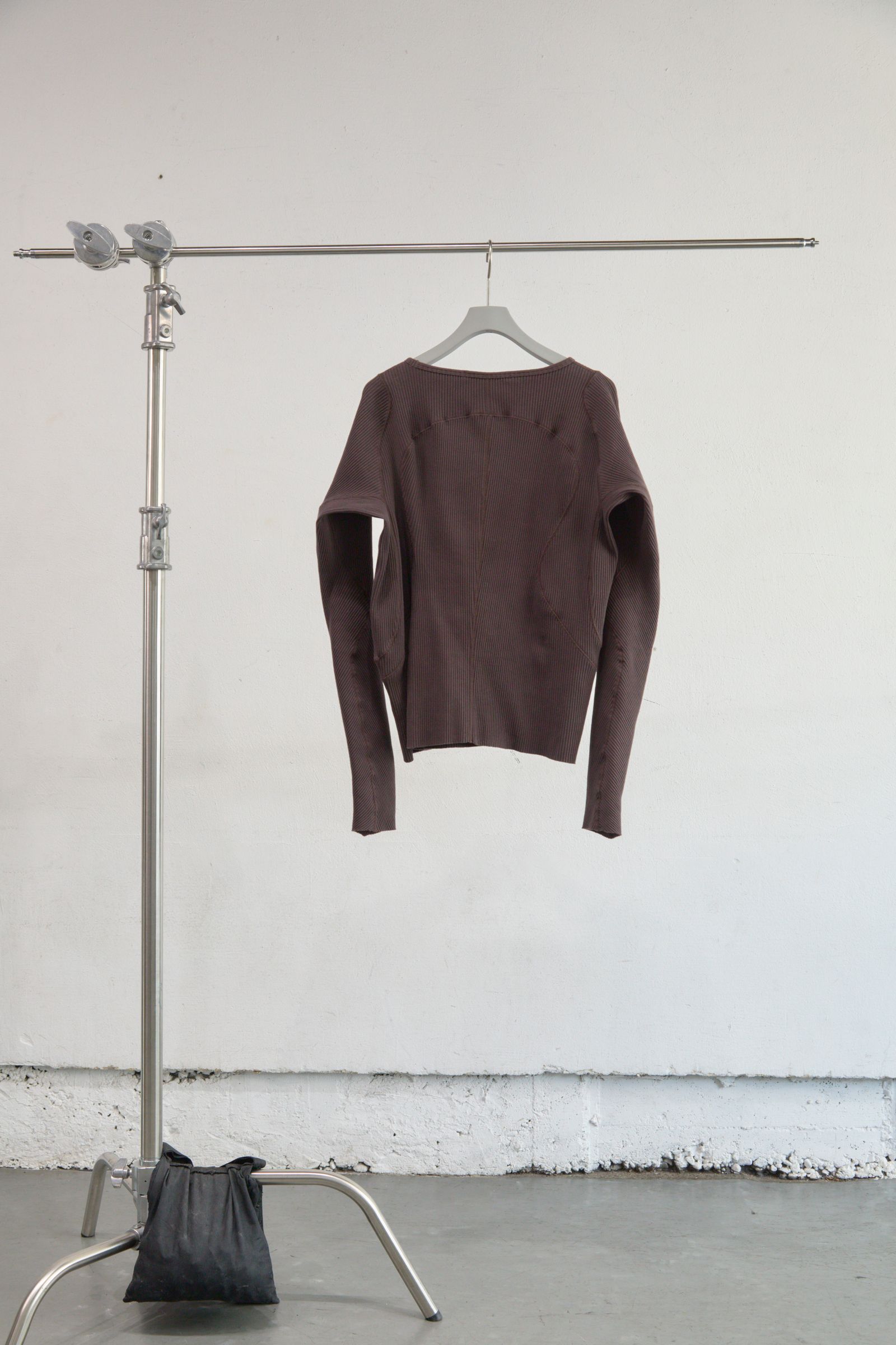 PANELLED RIBBED LONG SLEEVE T-SHIRT（BROWN）