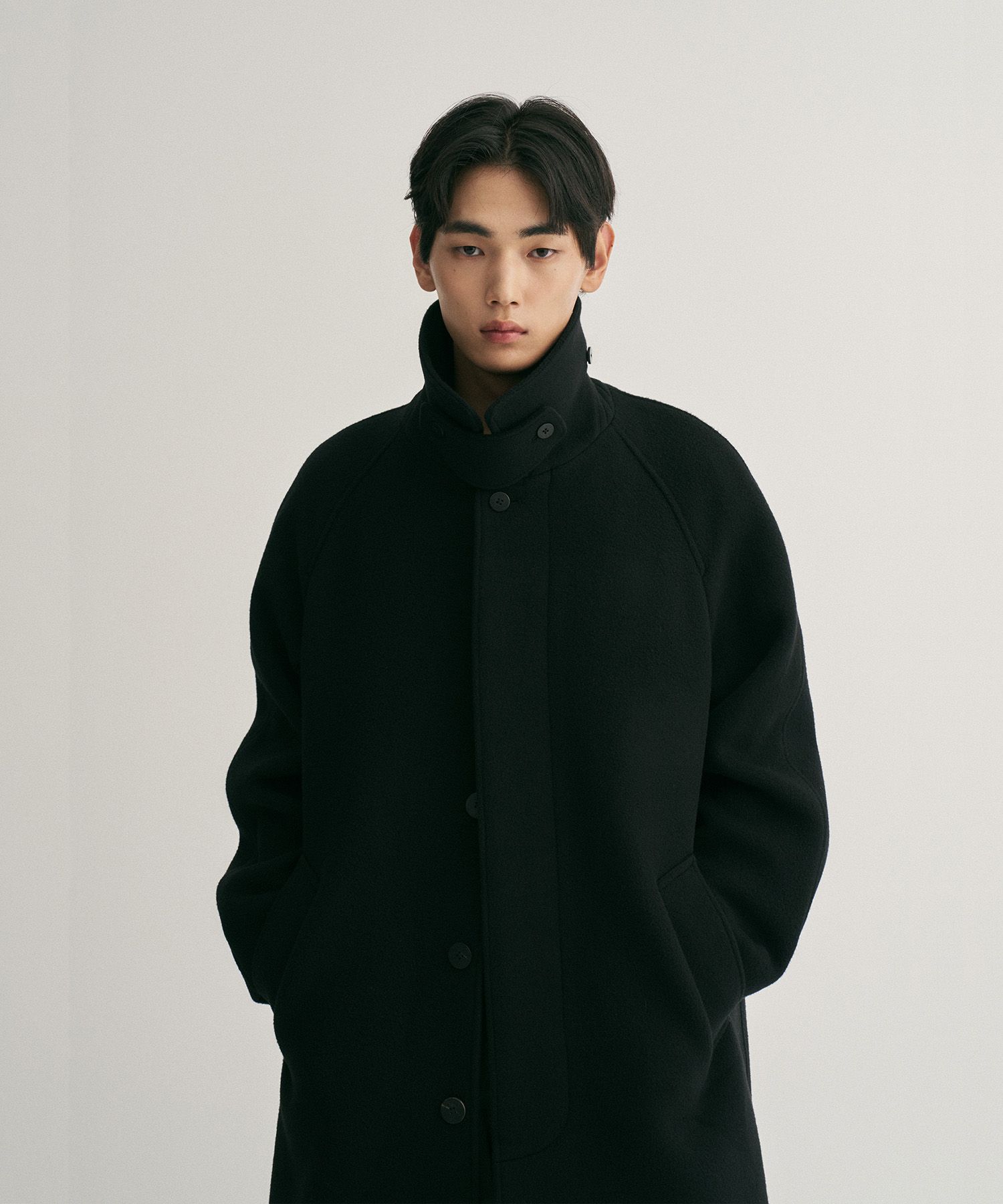 Legacy Balmacaan Coat（Black）